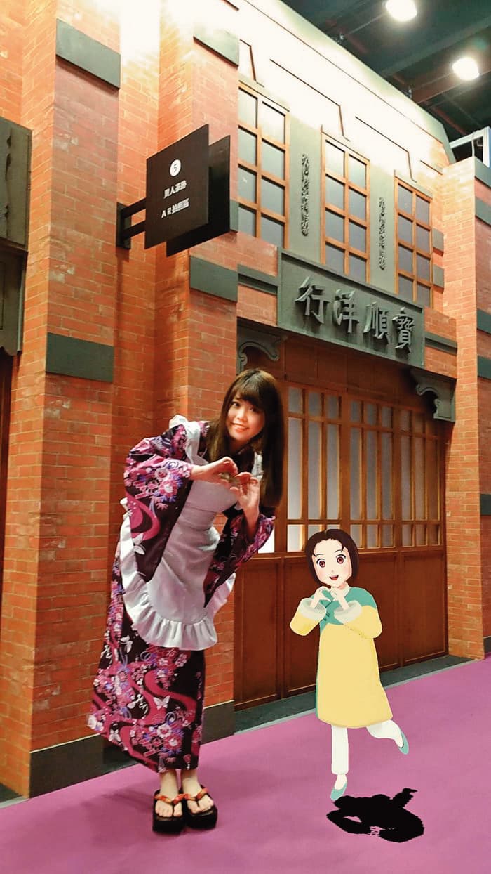  「漫筆虛實 CCC創作集數位體驗展」（圖）透過AR擴增實境，能與漫畫的角色互動。