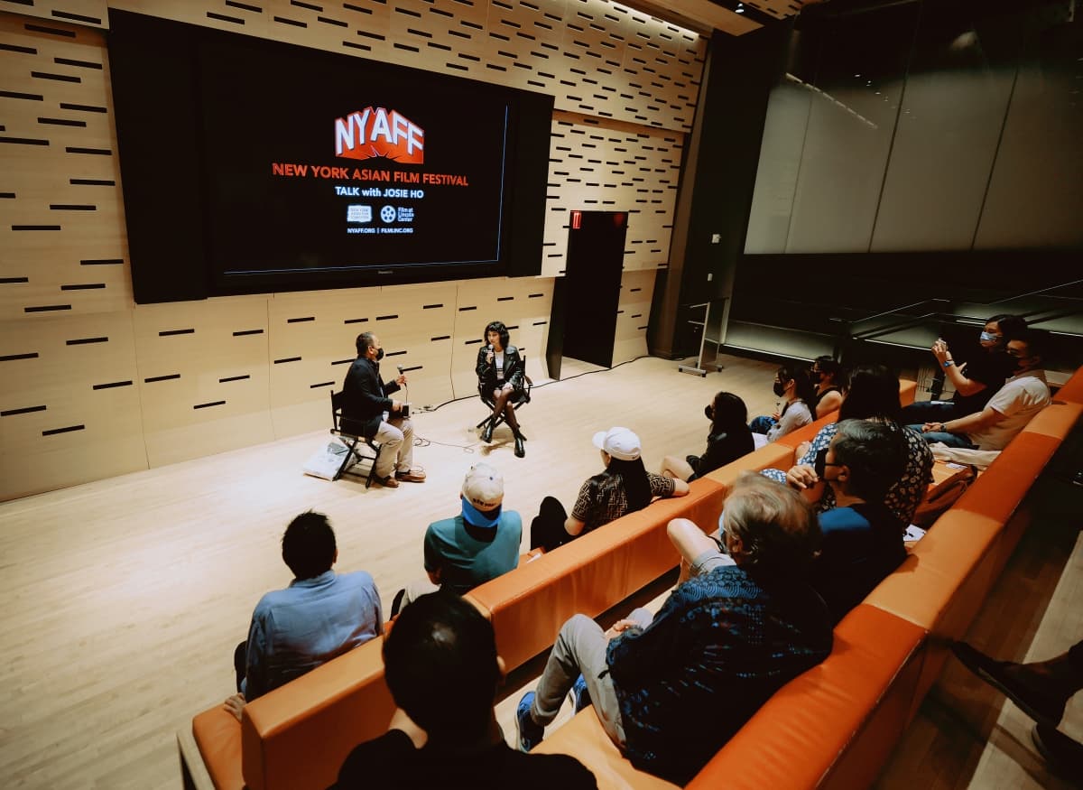 「何超儀大師講座」，與影展觀眾分享10來在演藝圈的奮鬥過程，提問熱烈。（852 Films提供）
