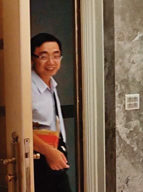 廖美玲的丈夫江榮宗因詐欺、違反《銀行法》等罪嫌,今年7月遭聲押獲准。(讀者提供)