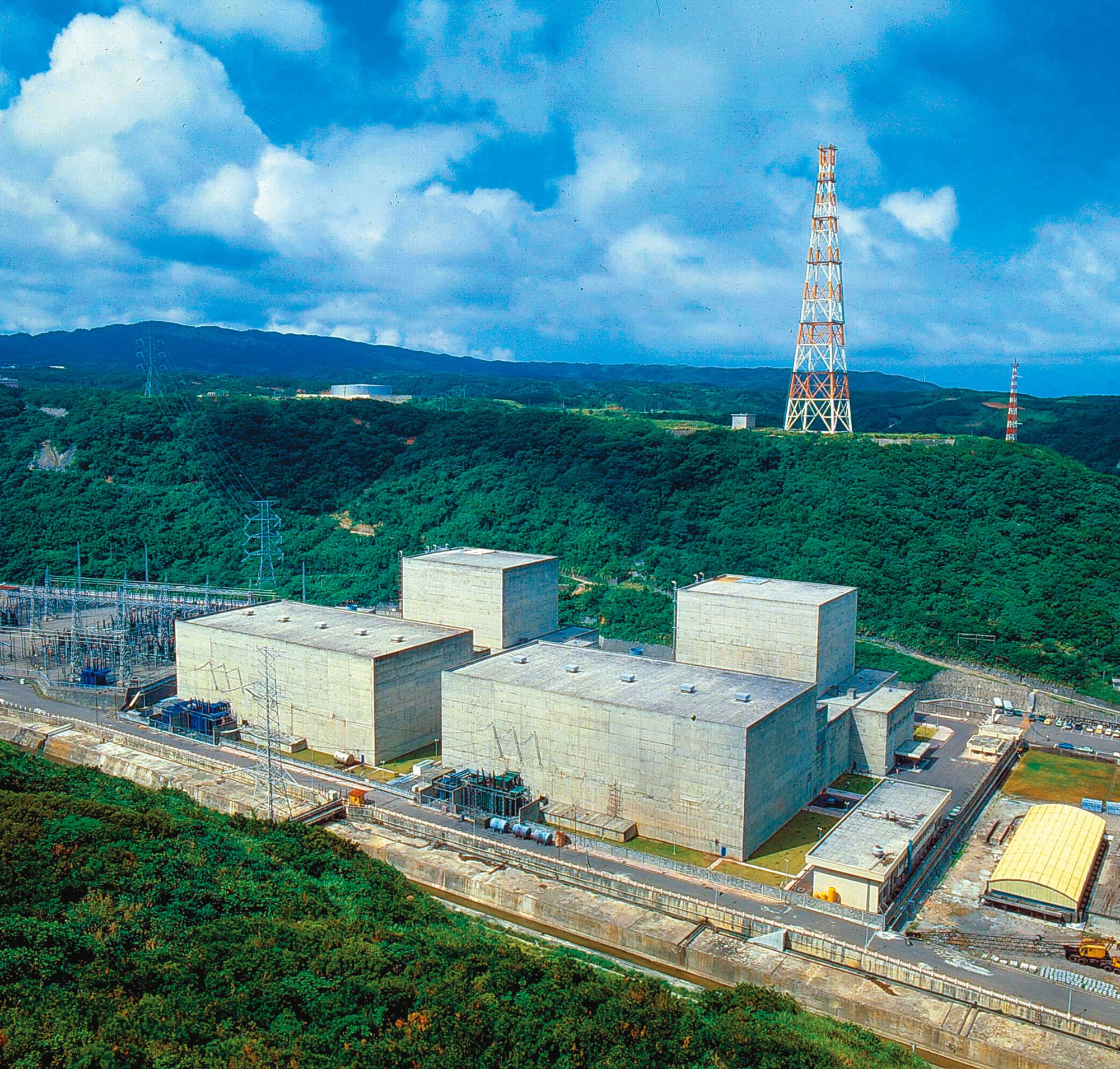 核電廠遭駭客攻擊在國際已有多起案例,包括美國及印度都曾發生,成為我國資安防護重要一環。圖為核一廠。(台電提供)