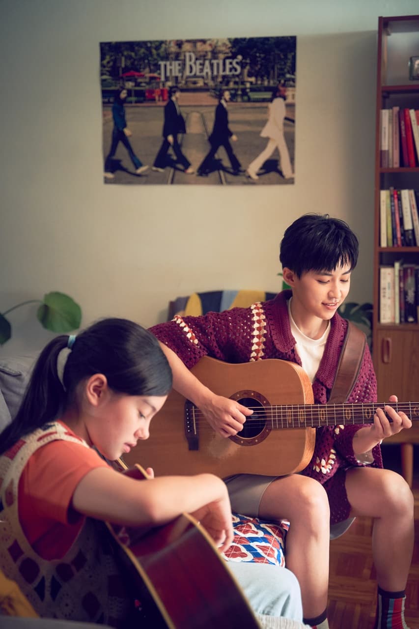 MV強調父女親情貼近歌曲概念，王彙筑靠照鏡自主訓練，實際演出仍大呼很難。（索尼音樂提供）