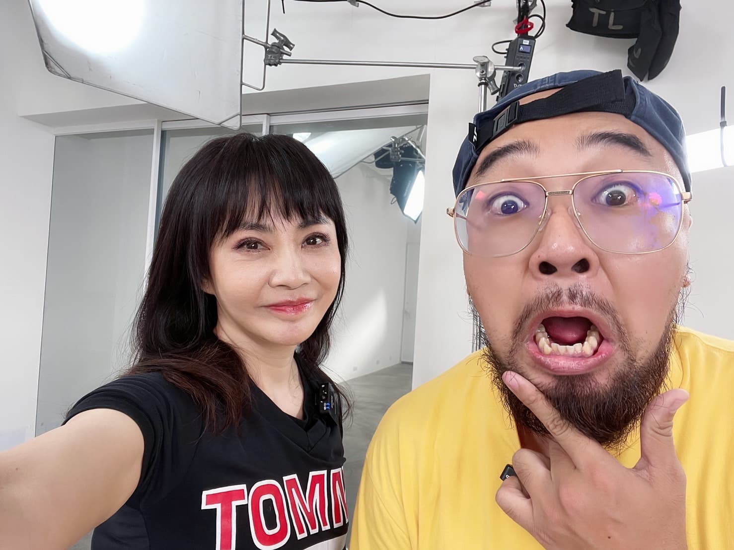 柴智屏推出網路頻道節目《柴姐叫我滾》首級邀請Youtuber「美麗本人」體驗。(群星瑞智提供)