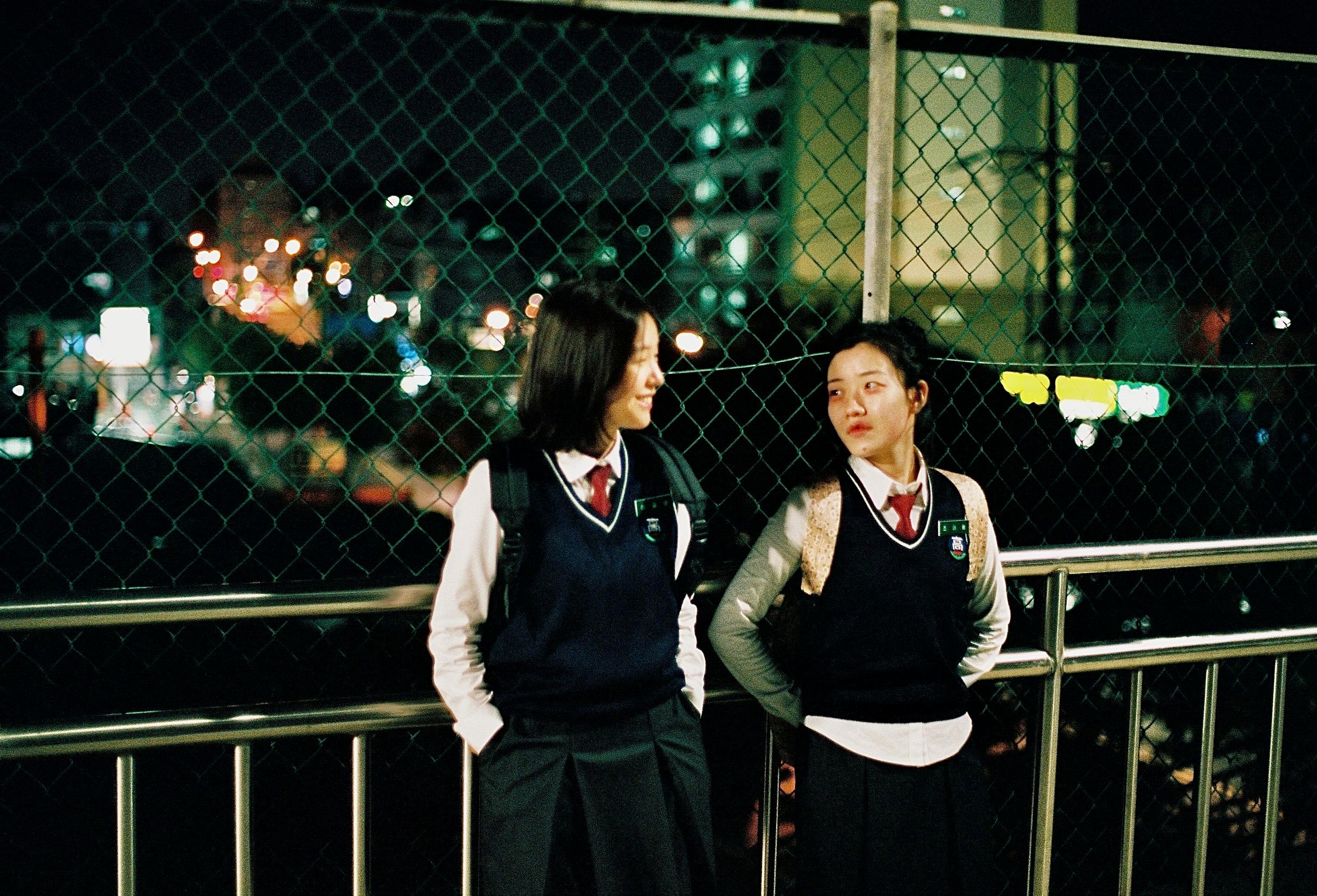 珉雅(左)從偶像轉型演員,以《飄零人生》榮獲多獎項肯定。(高雄電影節提供)
