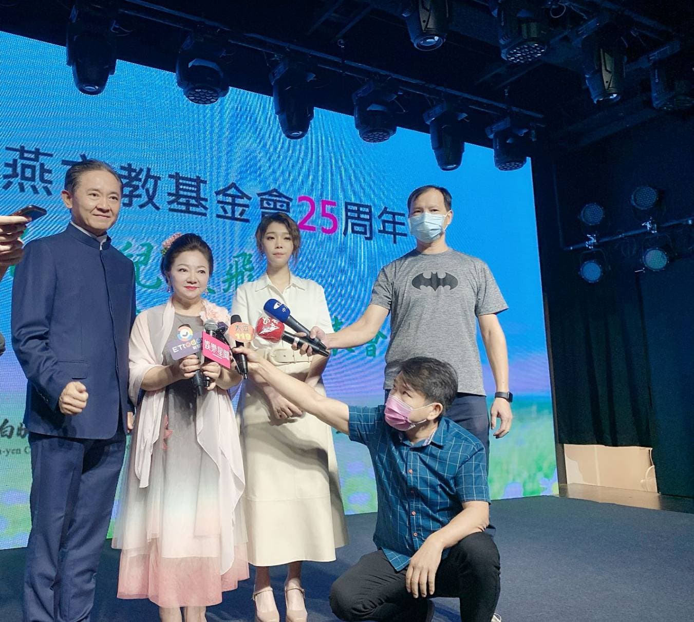 林文勝(左)接任白曉燕基金會董事長。(陳孝志提供)