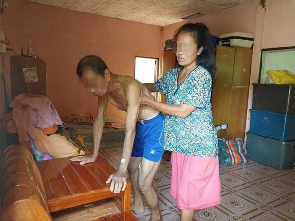 普瓦納特晚景淒涼,失去健康和財富,身邊只剩一個大女兒照顧起居。(翻攝推特)