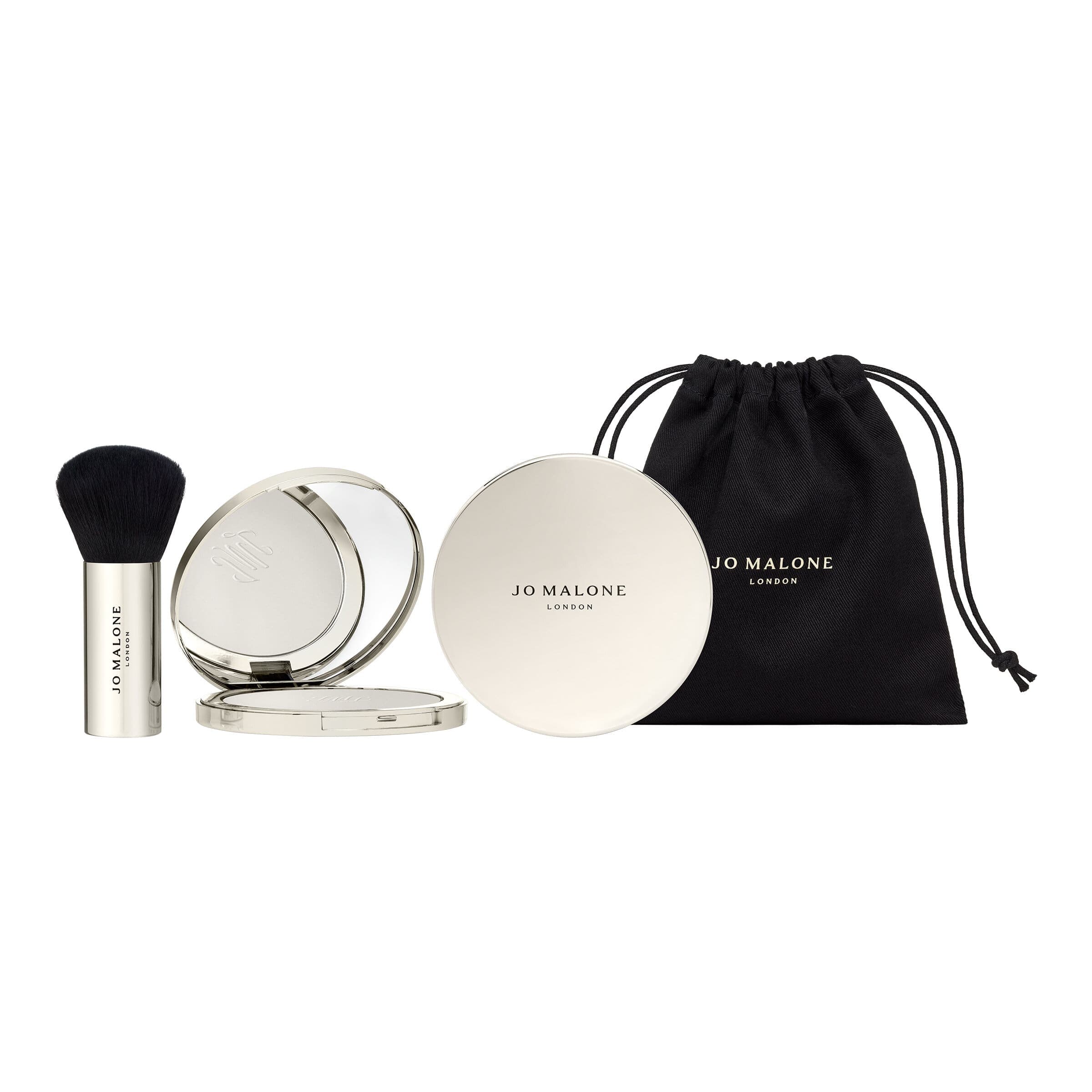 英國梨與小蒼蘭身體香氛蜜粉餅年度限量版。NT$3,250(Jo Malone London提供)
