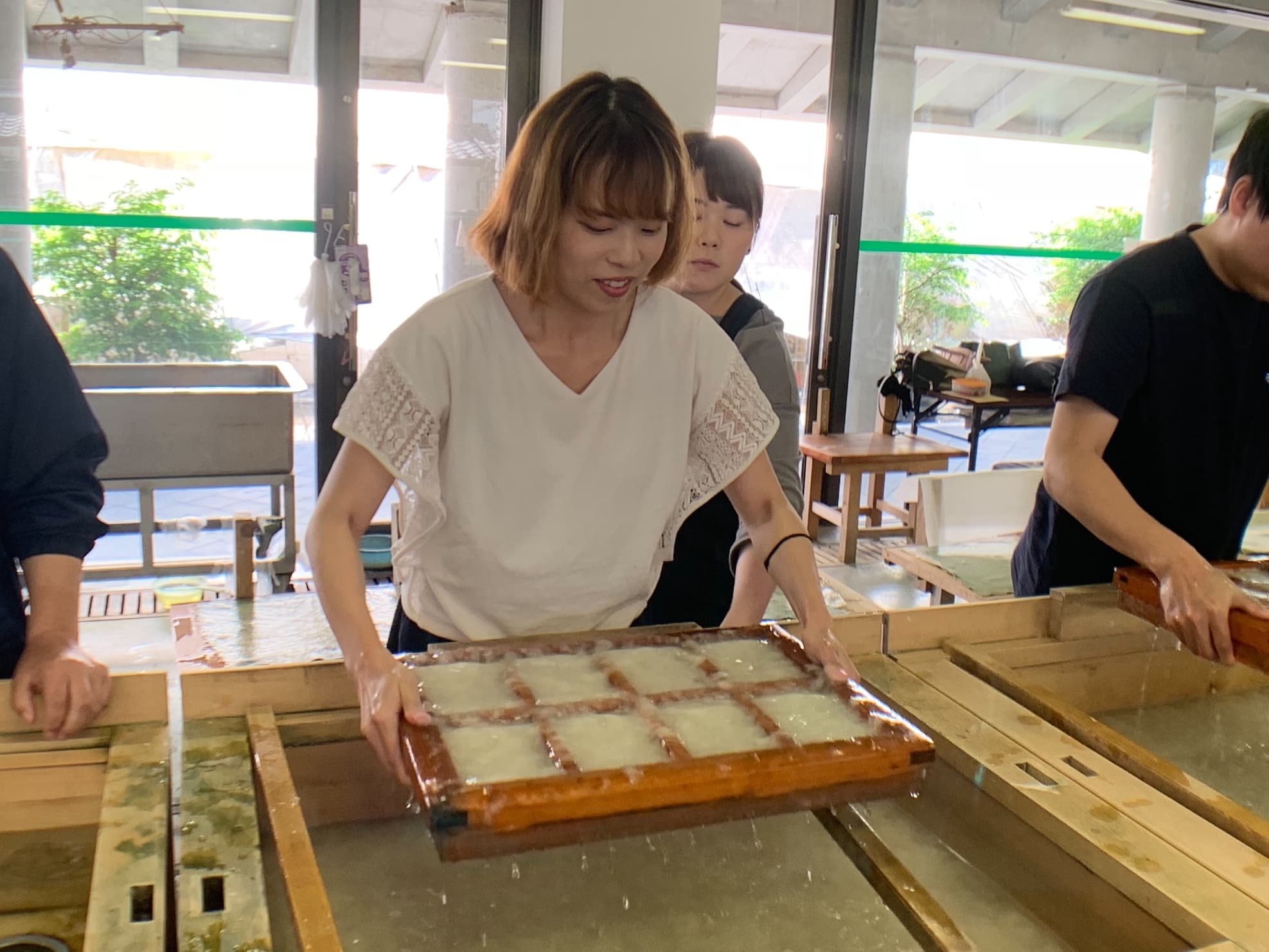 在當地可以體驗製作「土佐和紙」。(高知縣觀光會展協會提供)