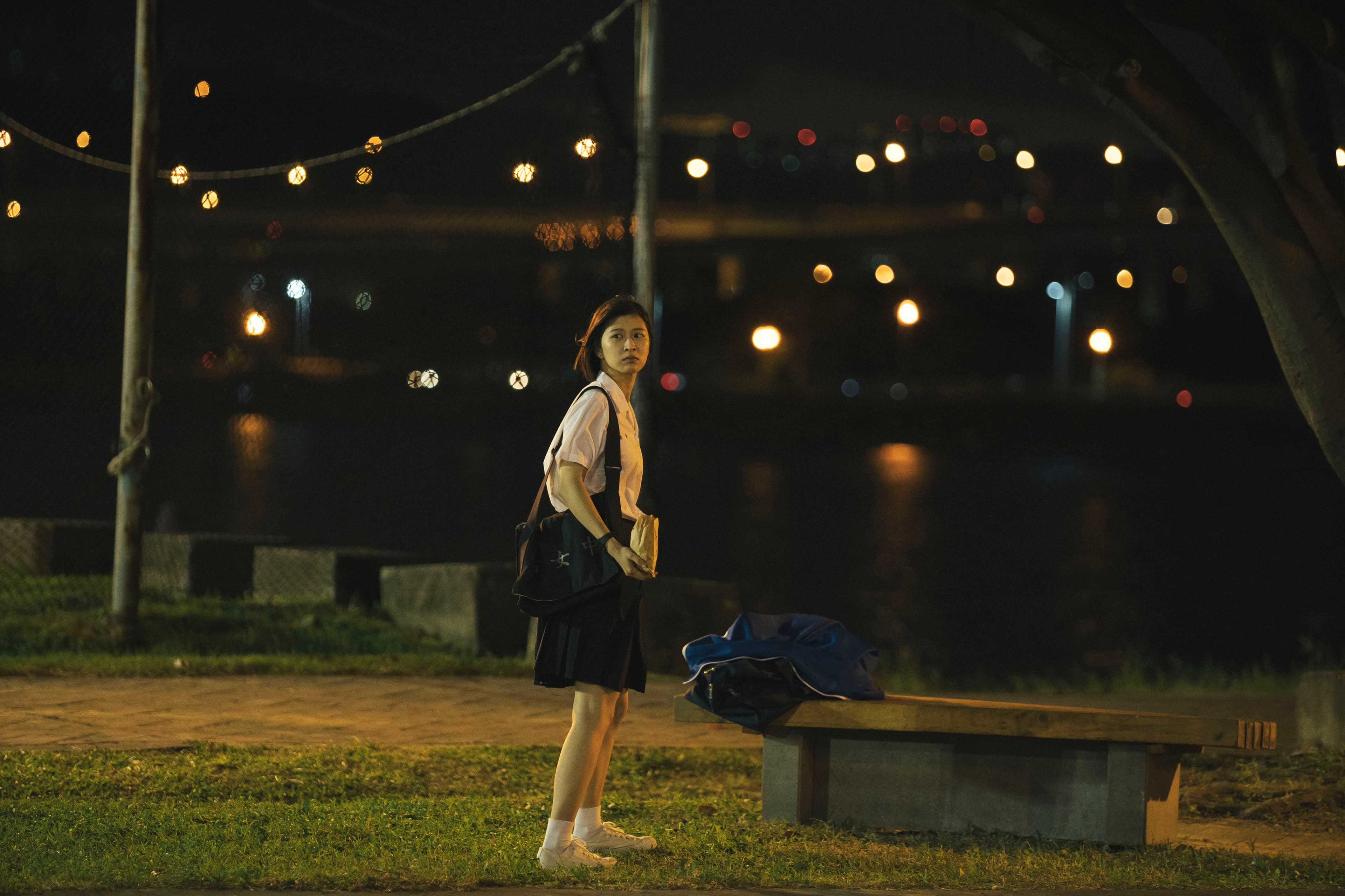2 江宜蓉《童話.世界》飾演愛上狼師的高中女生，表現大有突破。（傳影互動）