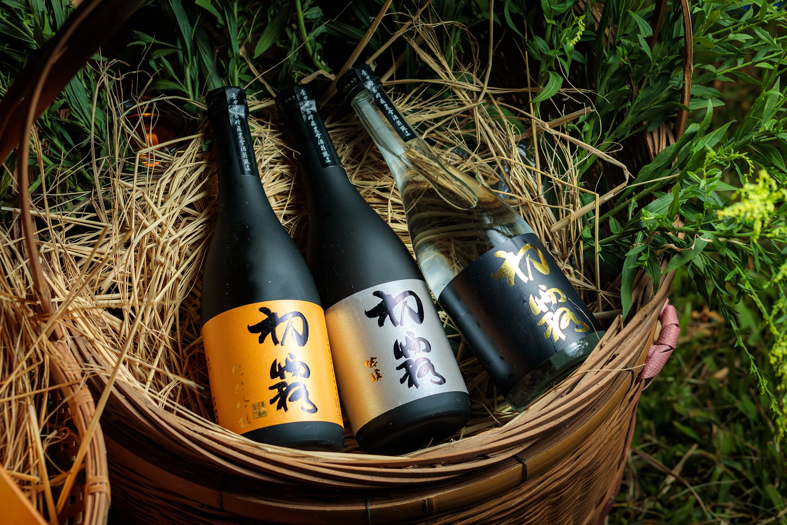 餐酒會上還能品嘗到初霧純米吟釀（左）、初霧吟釀（中）與初霧燒酎（右）等豐富精選酒款。