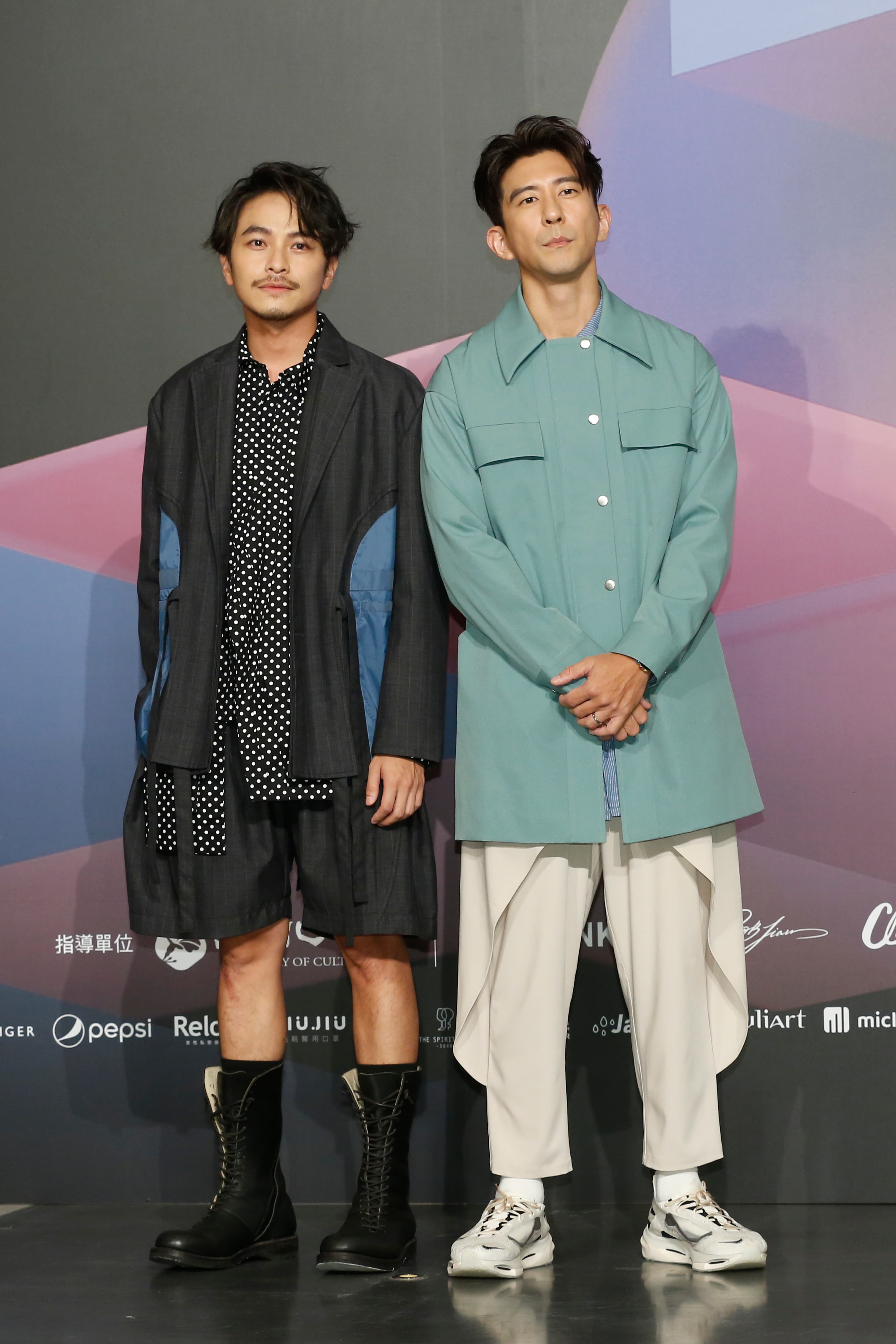 修杰楷(右)、楊銘威(左)現身台北時裝週大秀。