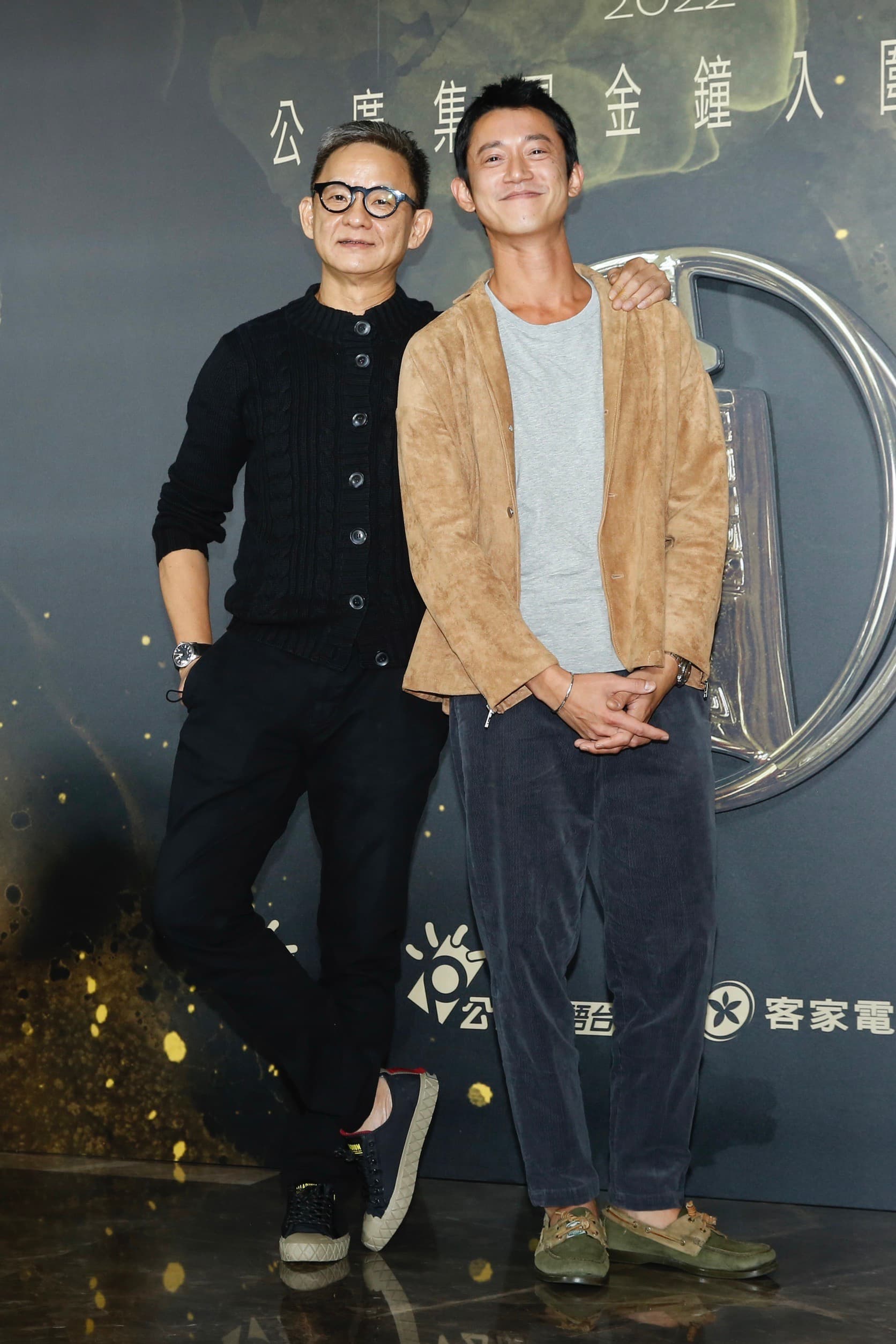 吳慷仁和導演曹瑞原一起現身。
