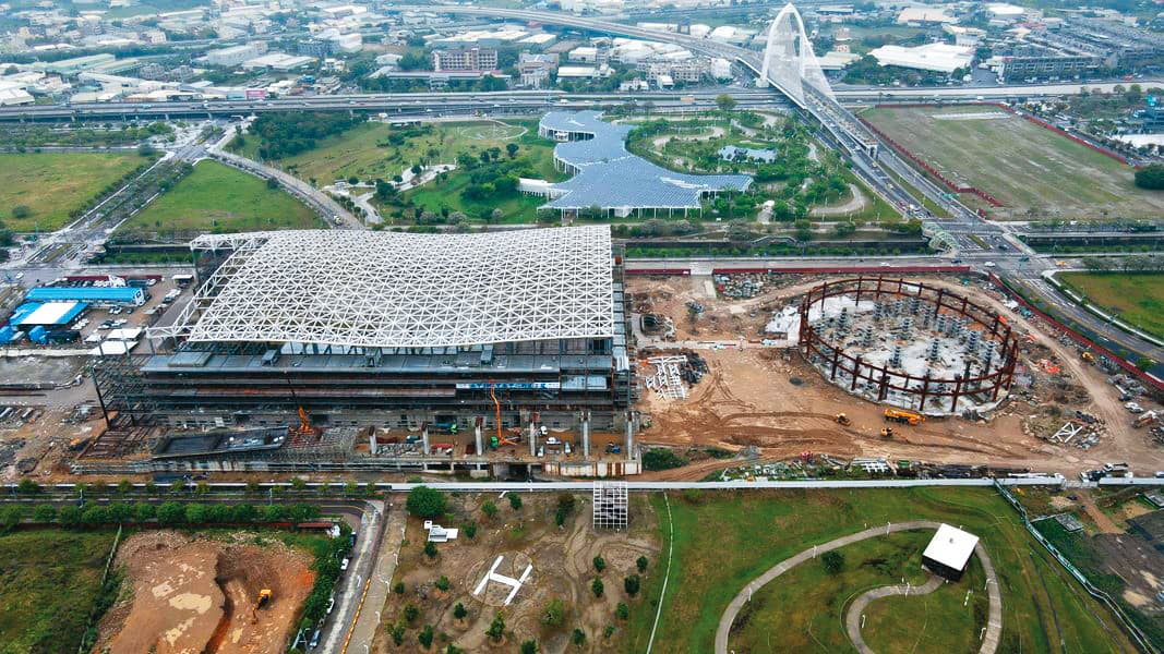 總統蔡英文替蔡其昌站台時提及,台中換黨執政後缺乏重大建設,水湳會展中心經過4年仍未完工。(翻攝台中市政府官網)