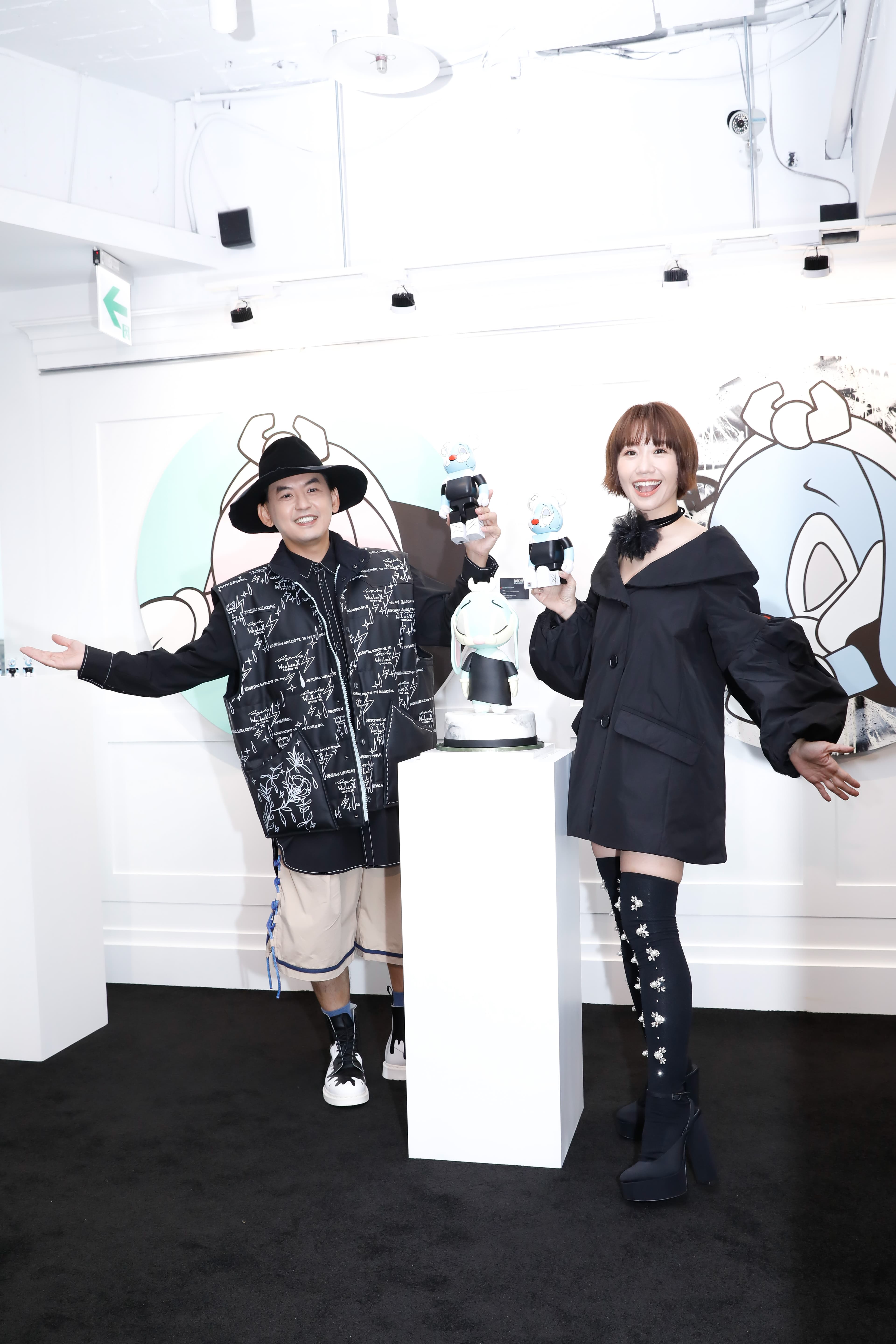 黃子佼(左)、Lulu奪金後首合體出席活動。