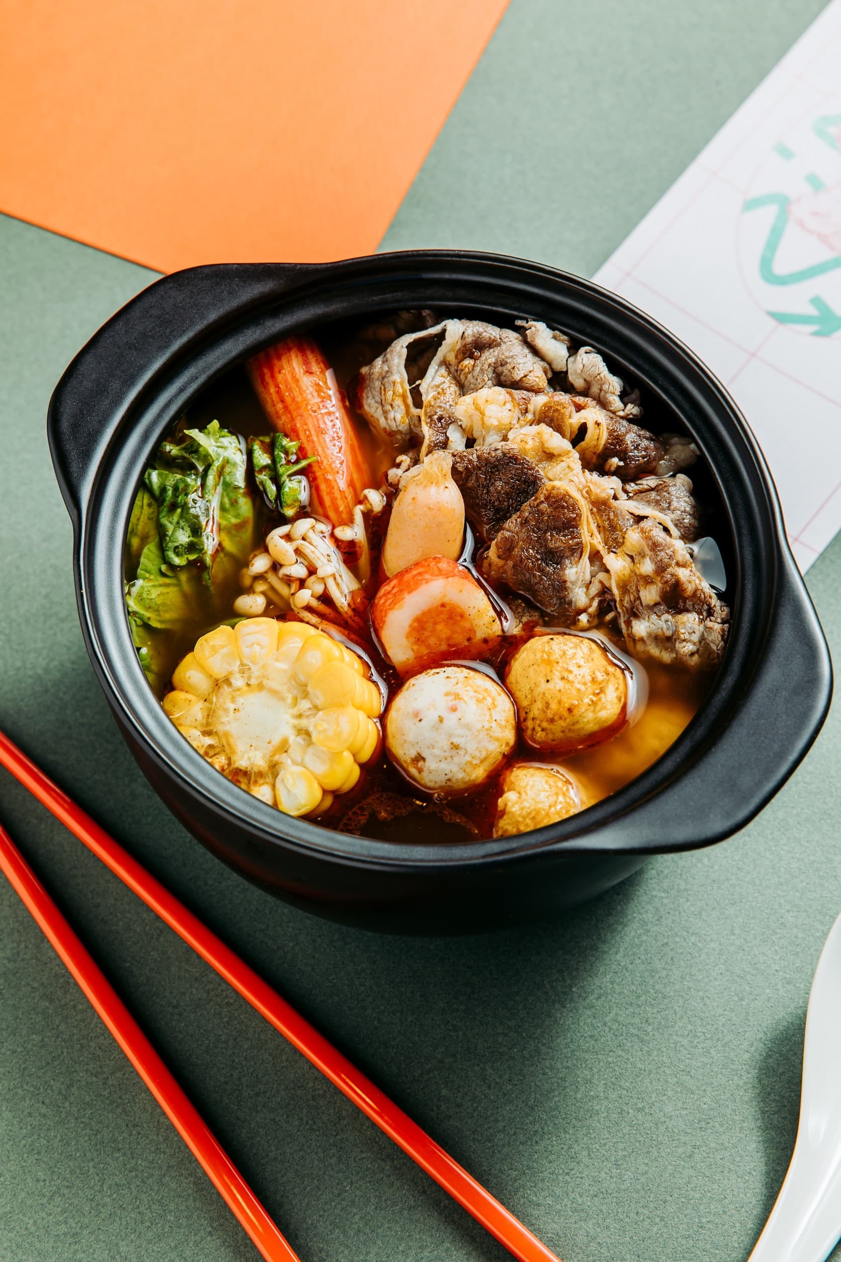 快煮鍋之麻辣牛肉。（280元起／份）
