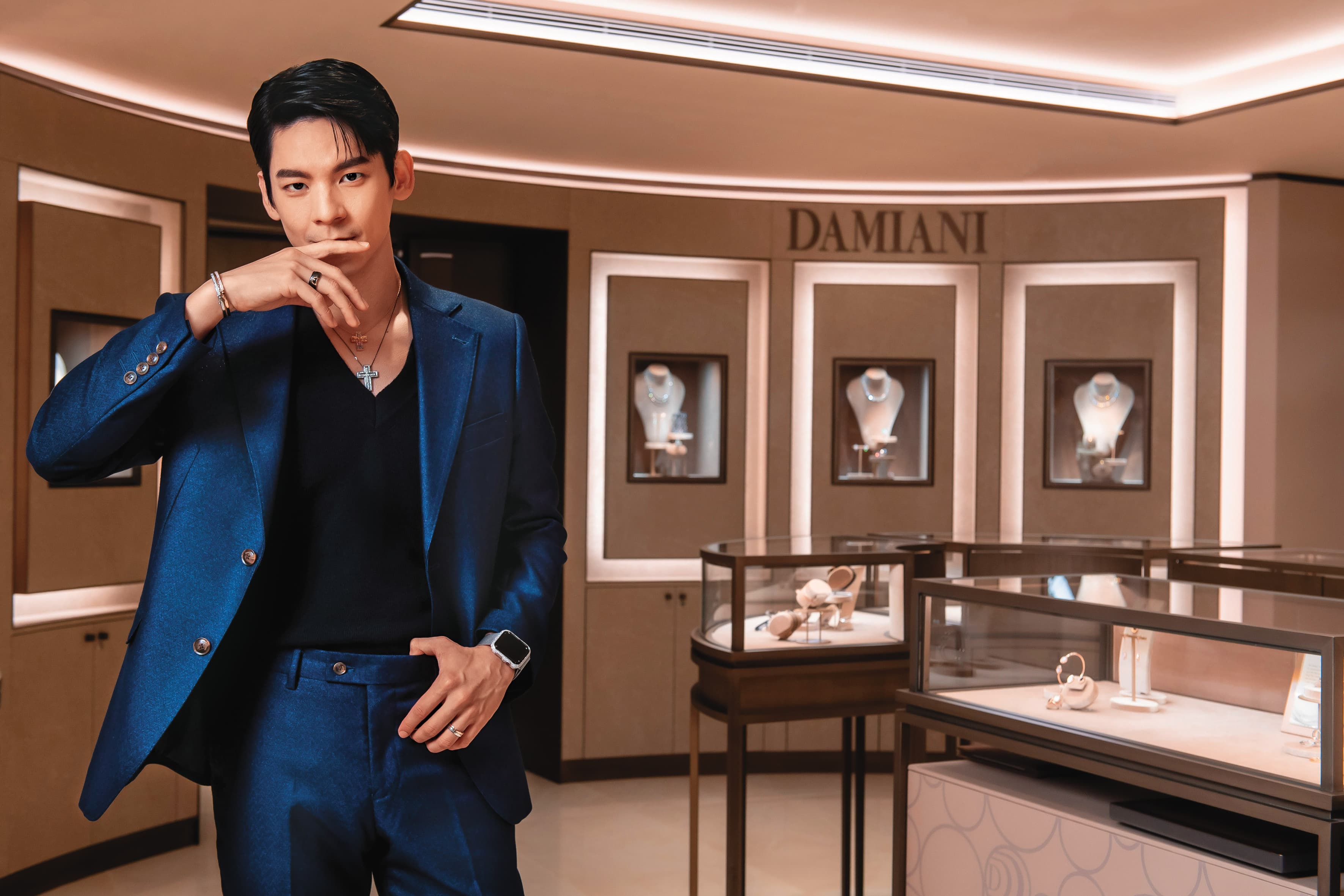 男性也能佩戴高級珠寶,林柏宏就是最佳示範。(DAMIANI提供)