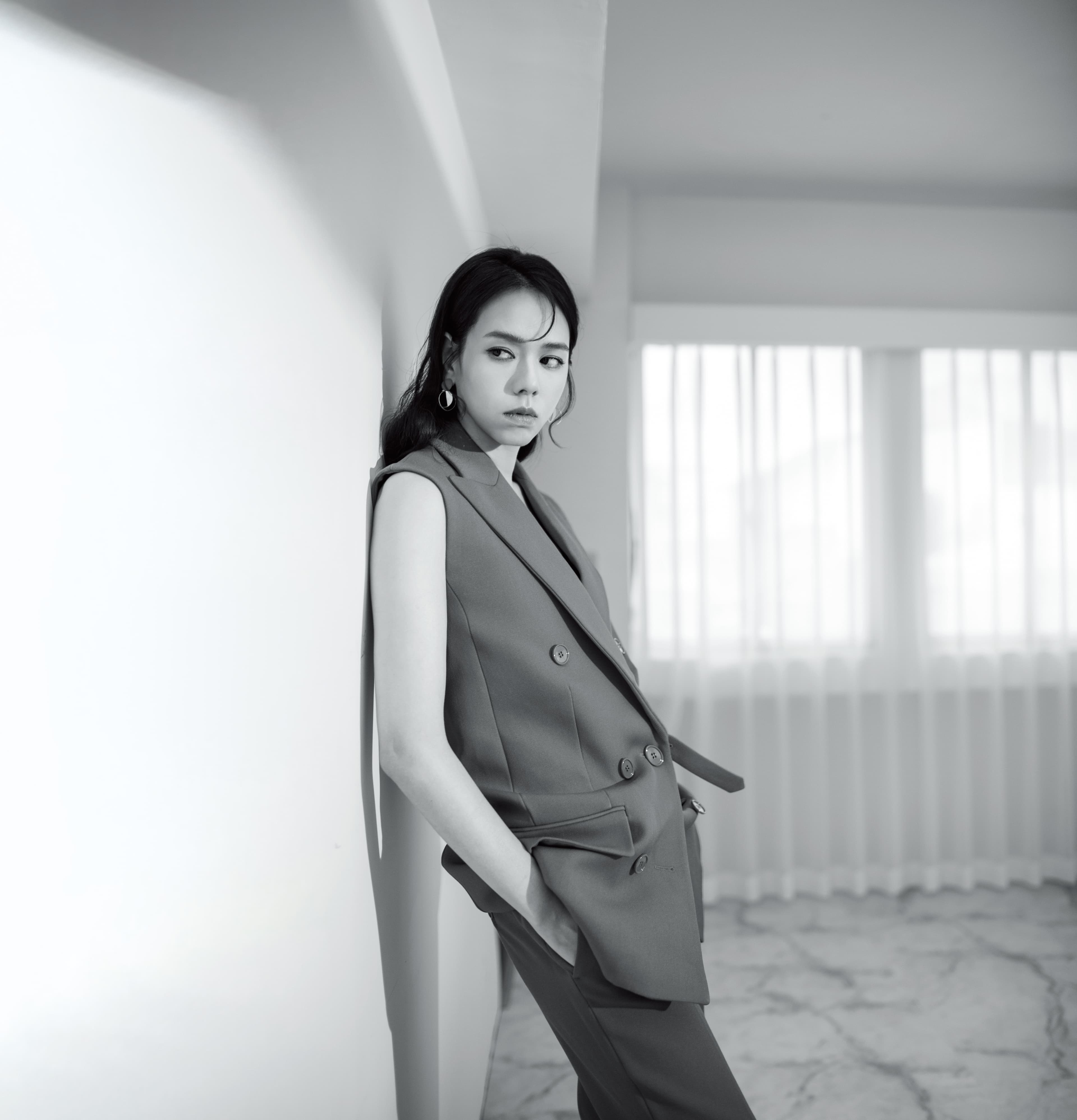 扮演過氣的AV女優,夏于喬說此人死要面子,為了存活而逞強著,因而展開種種捧腹的際遇。