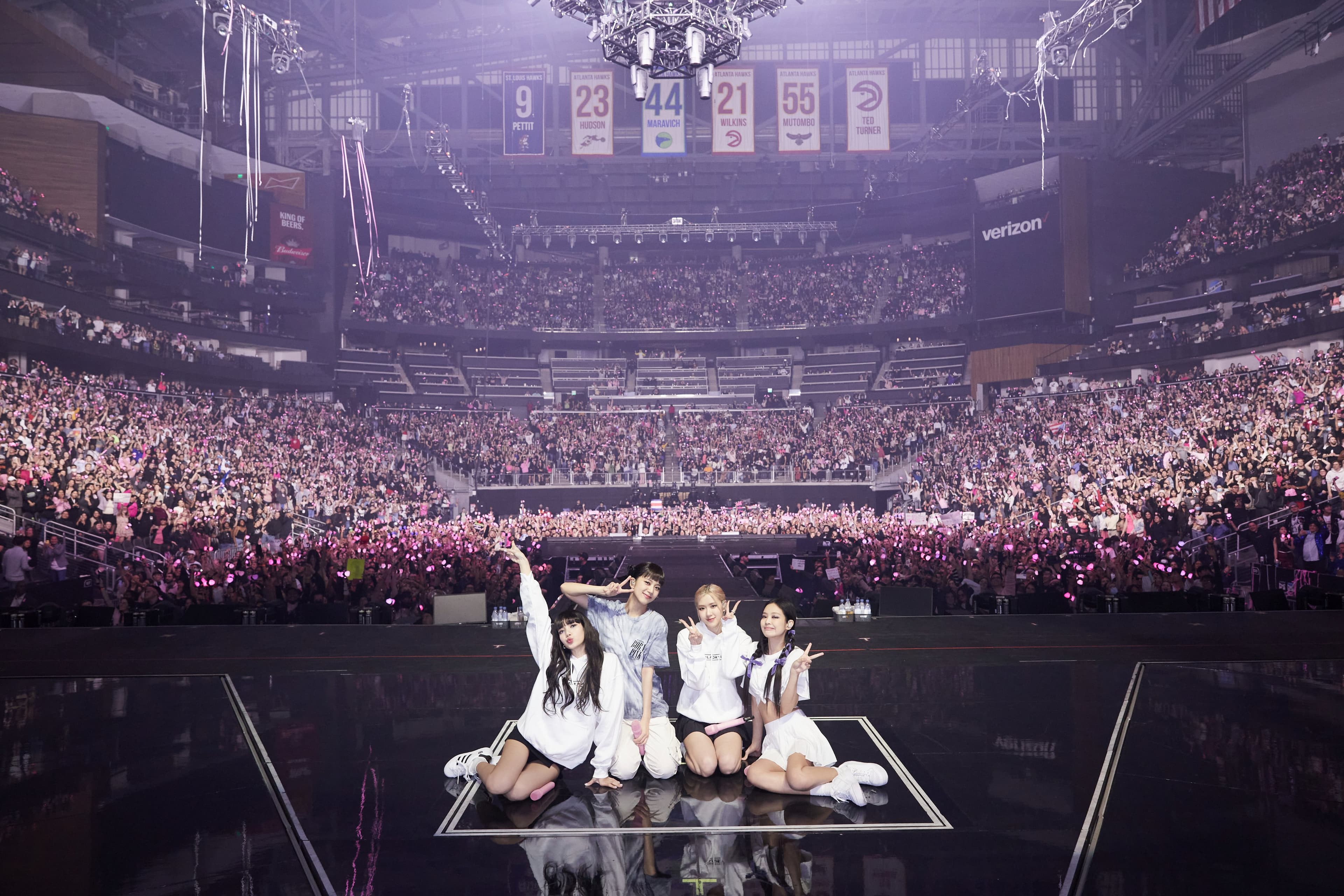 BLACKPINK世界巡演開跑,吸引全球BLINK搶票。(翻攝自BLACKPINK Twitter)