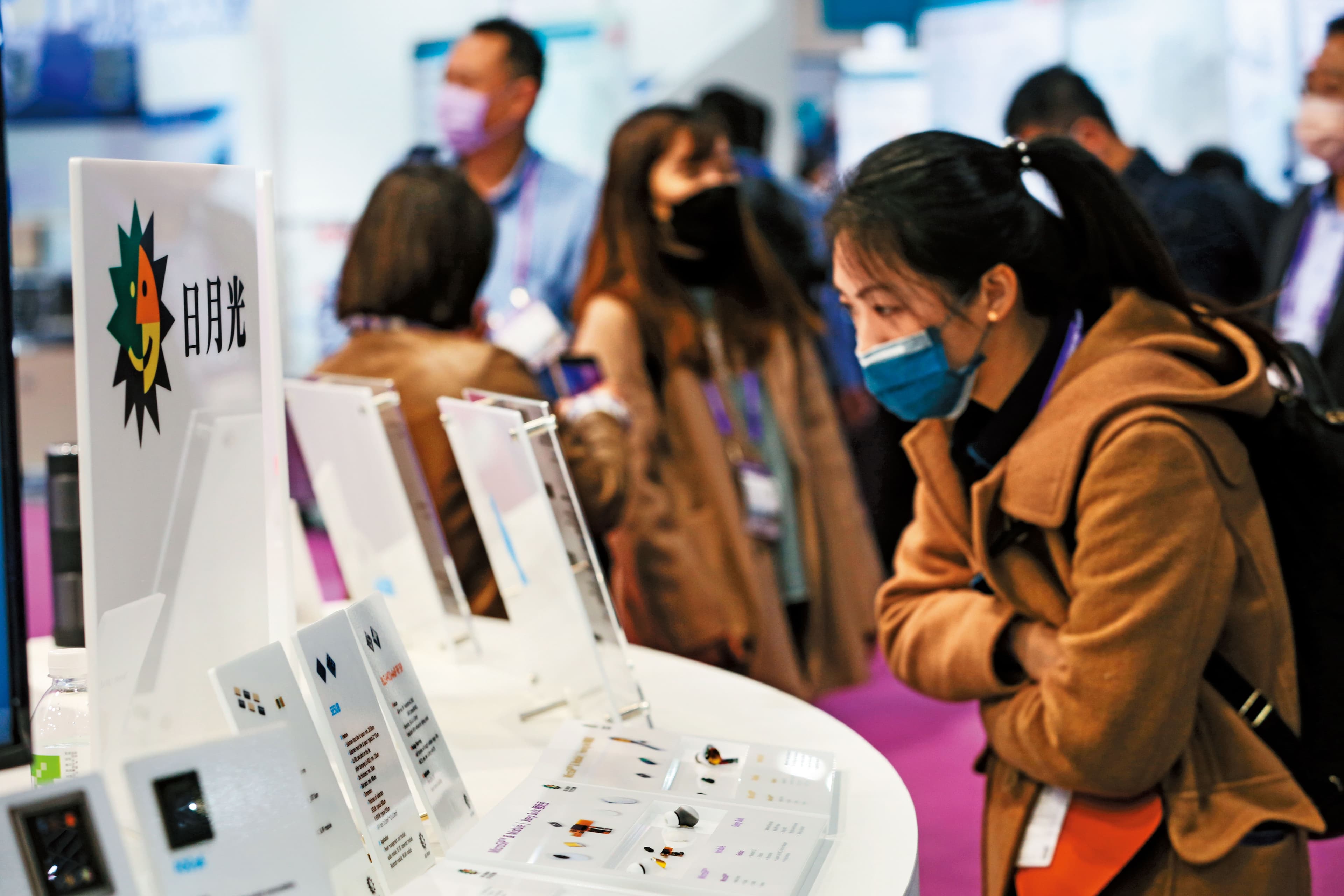 市場傳聞,日月光正與台積電合作,共同打造用於矽光子晶片的光學共同封裝元件(CPO)。
