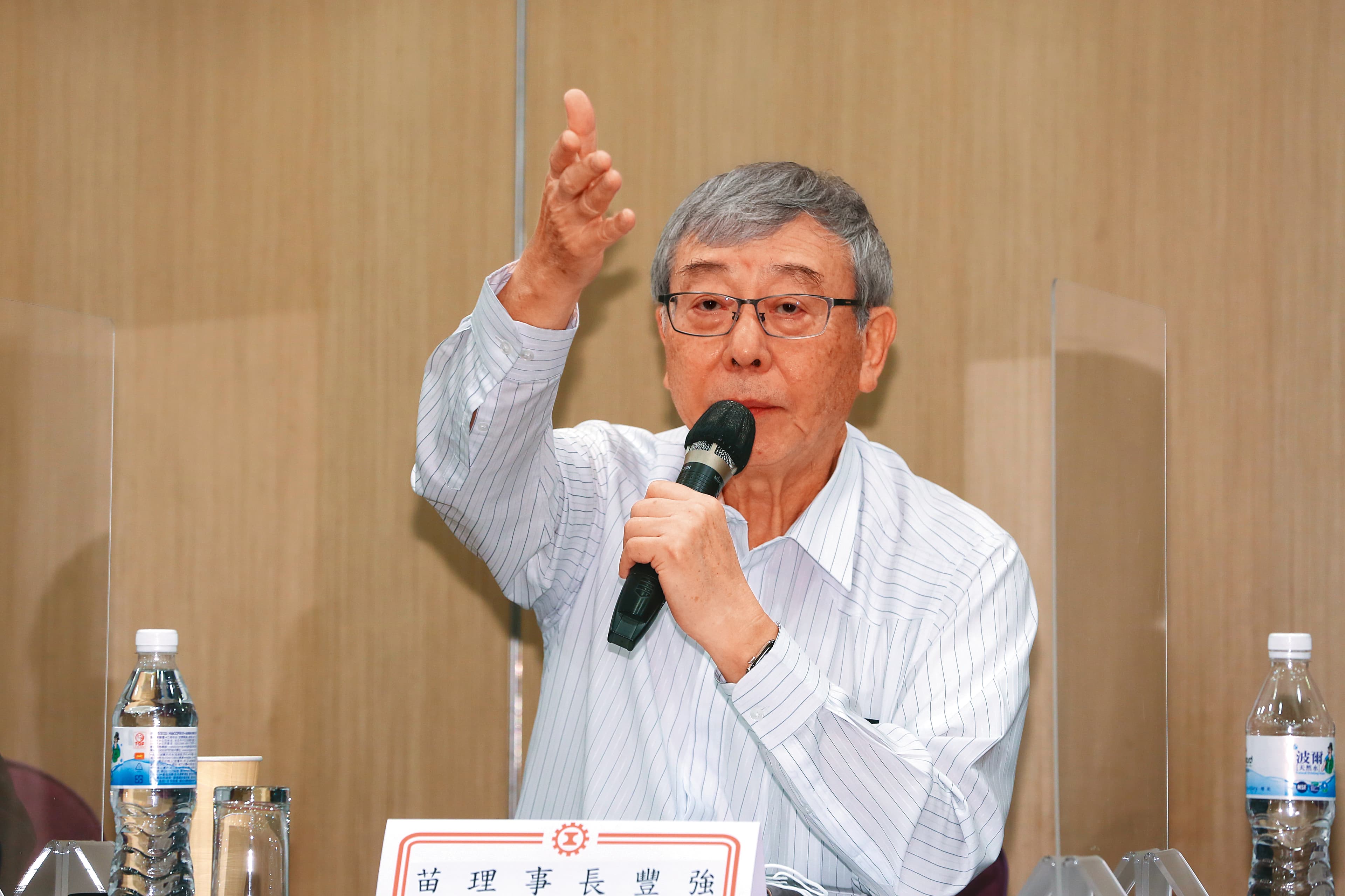 苗豐強也希望政府委託具公信力與經貿性質的民間組織,重啟兩岸對話機制。