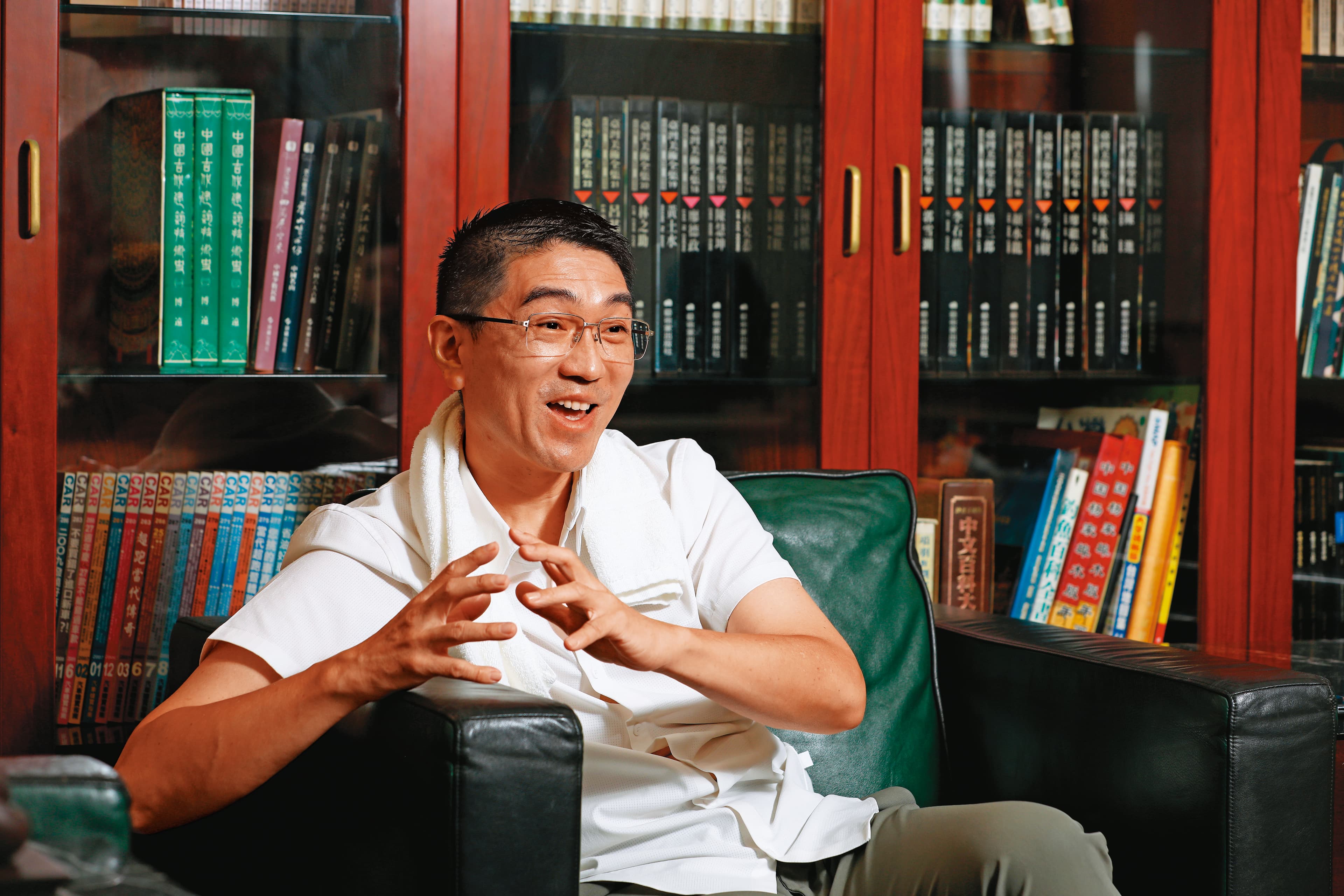 基隆市長候選人謝國樑(圖)是林伯豐的外甥。