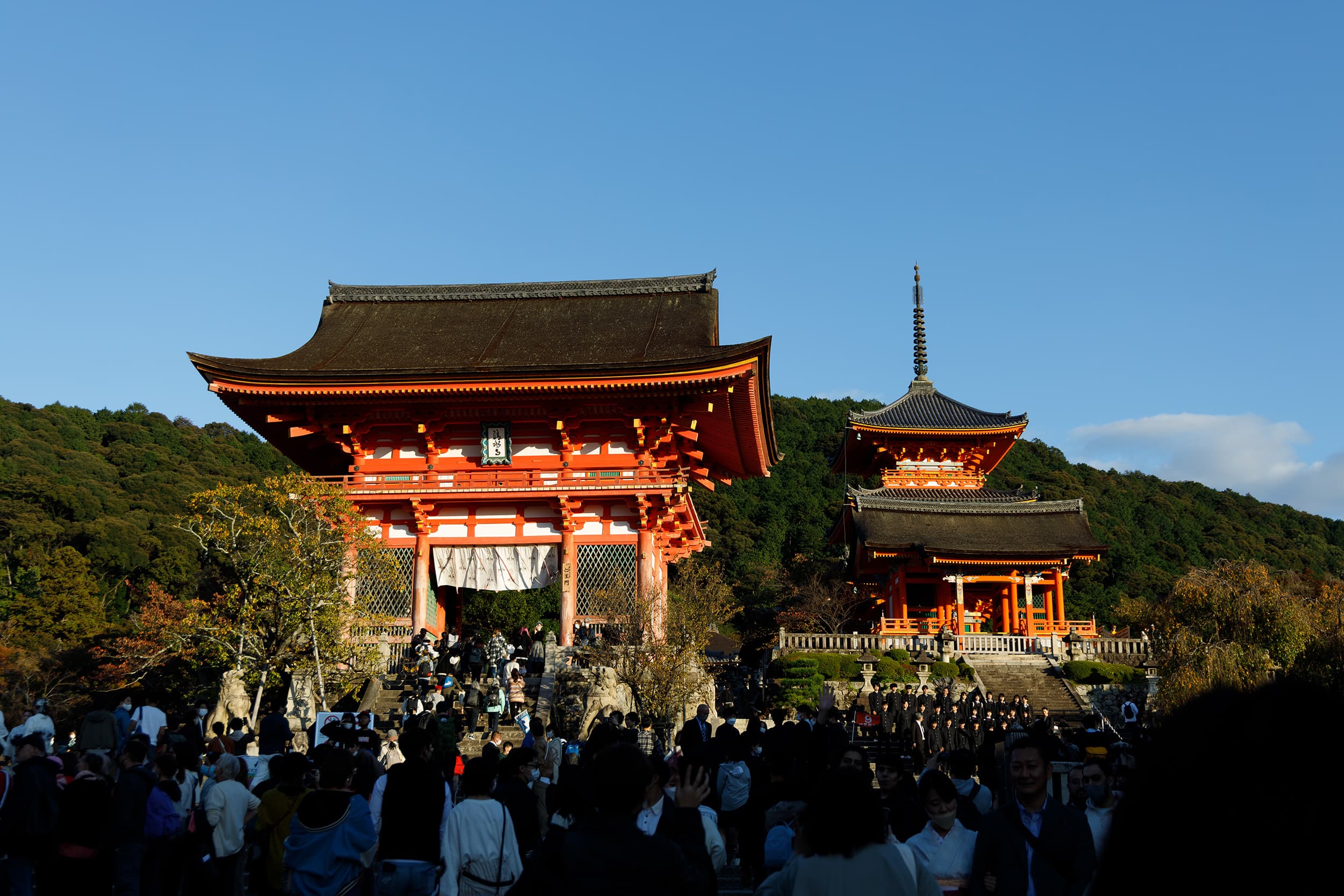 前往京都採訪期間，剛好遇到中學生舉辦畢業旅行。