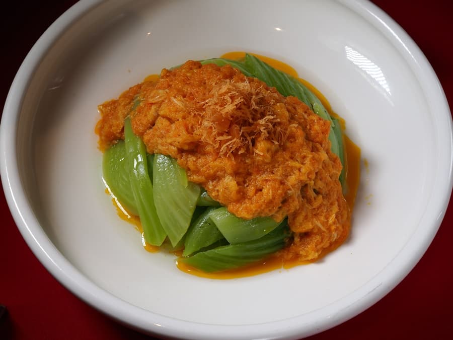 「蟹粉長年菜」討個好兆頭，又多了分清爽。（福兔迎祥年菜組，8,888元／組）