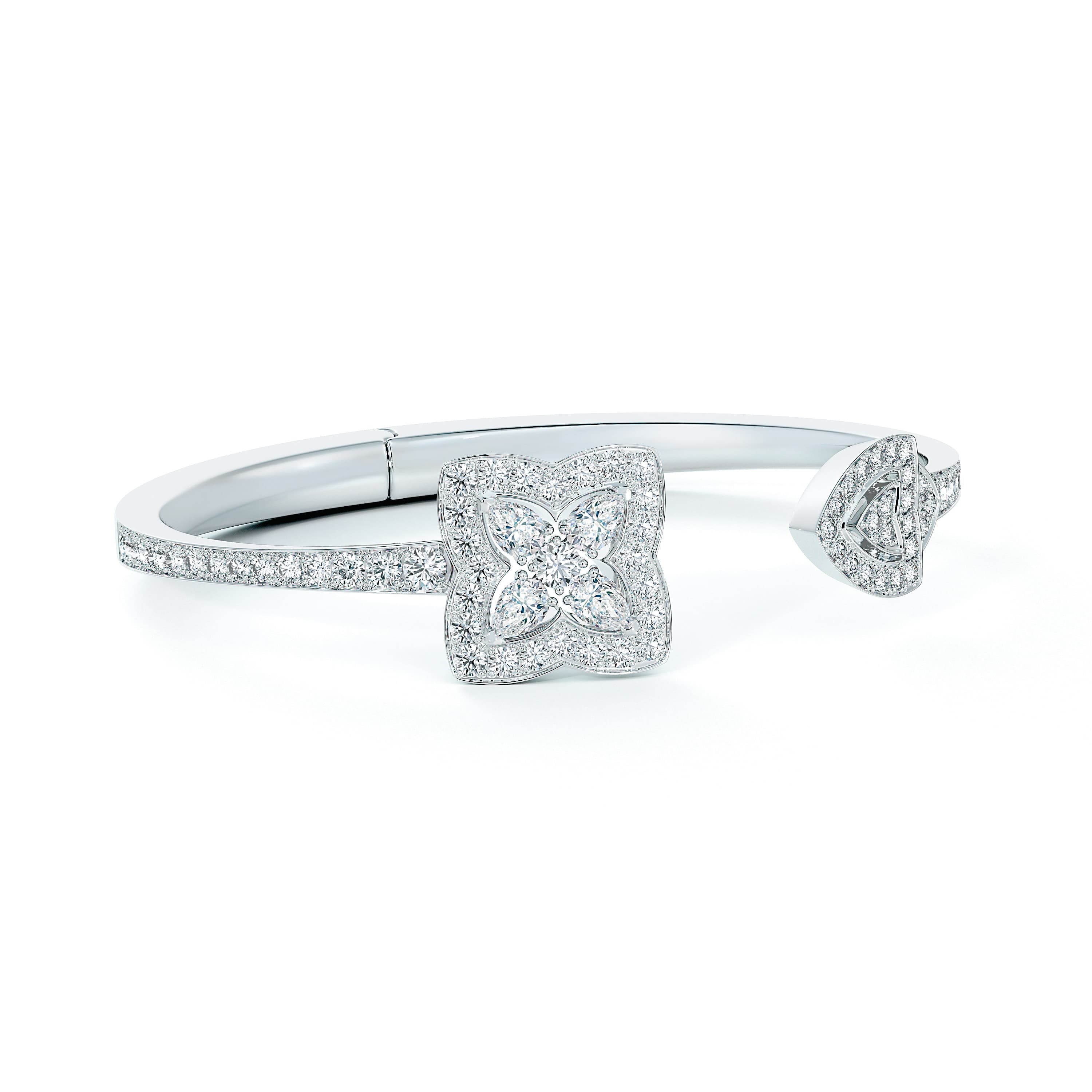 Enchanted Lotus開放式鑽石手鐲 鑽石總重約2.52克拉 NT$895,000。(De Beers Jewellers提供)