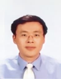 蘆洲戶政事務所主任劉新民(圖)表示,已將廖姓公務員送考績會核議。(翻攝自新北市蘆洲戶政事務所官網)