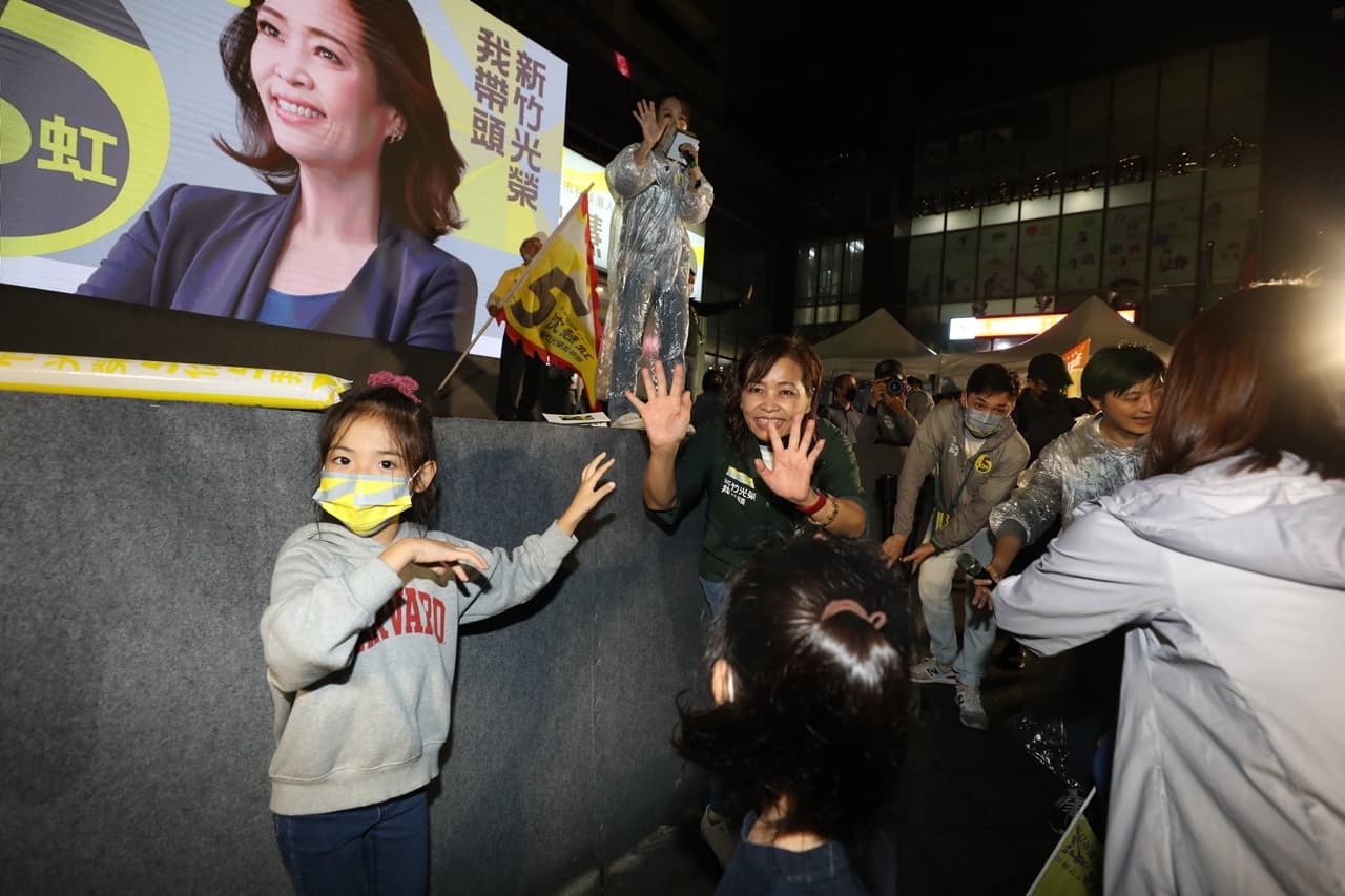 沈慧虹除交通專業，也強調社福、親子、照顧弱勢、同理心等人格特質與政見。
