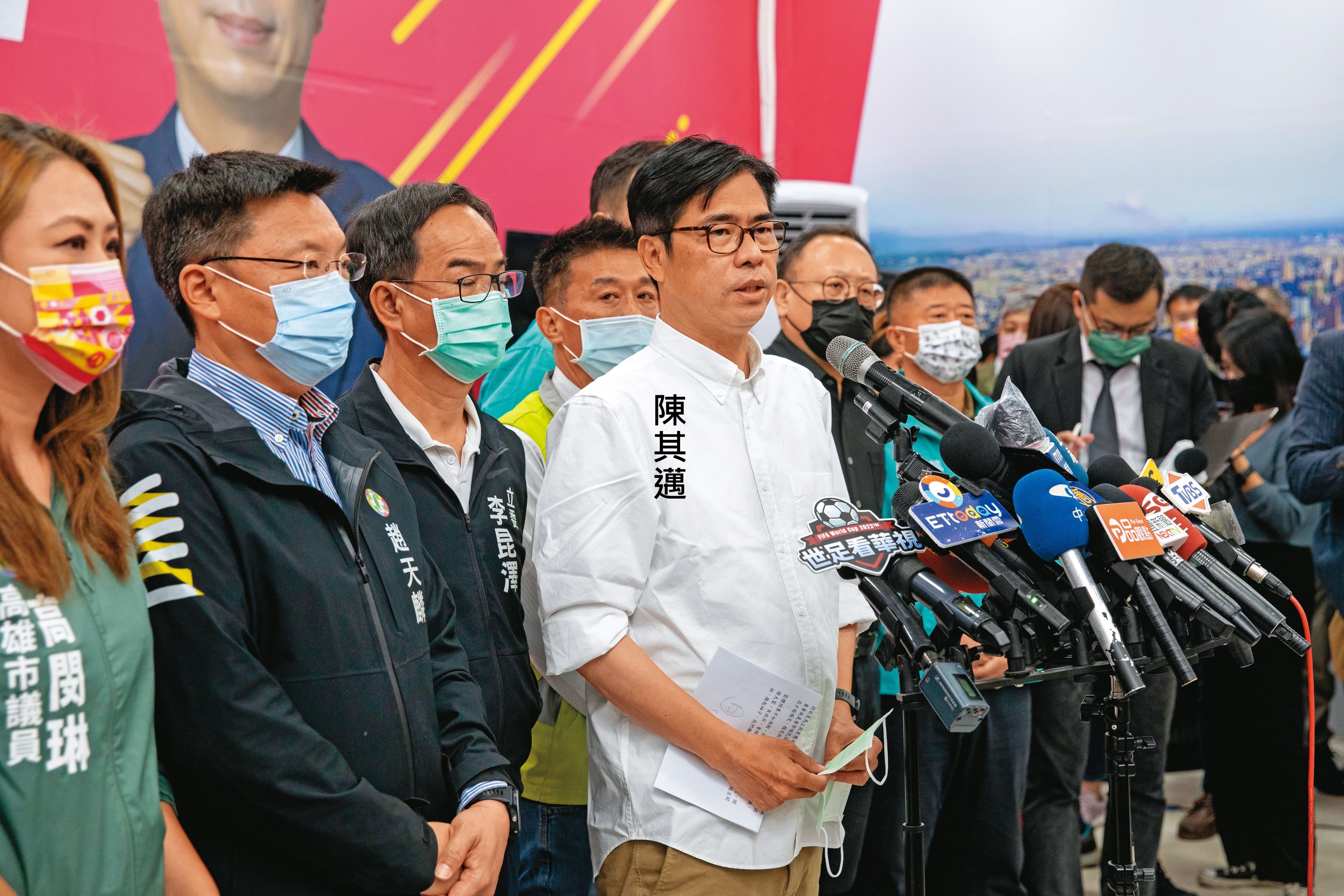 陳其邁衛冕執政躍升中生代領頭羊,更被推舉為代理主席主持黨魁補選。