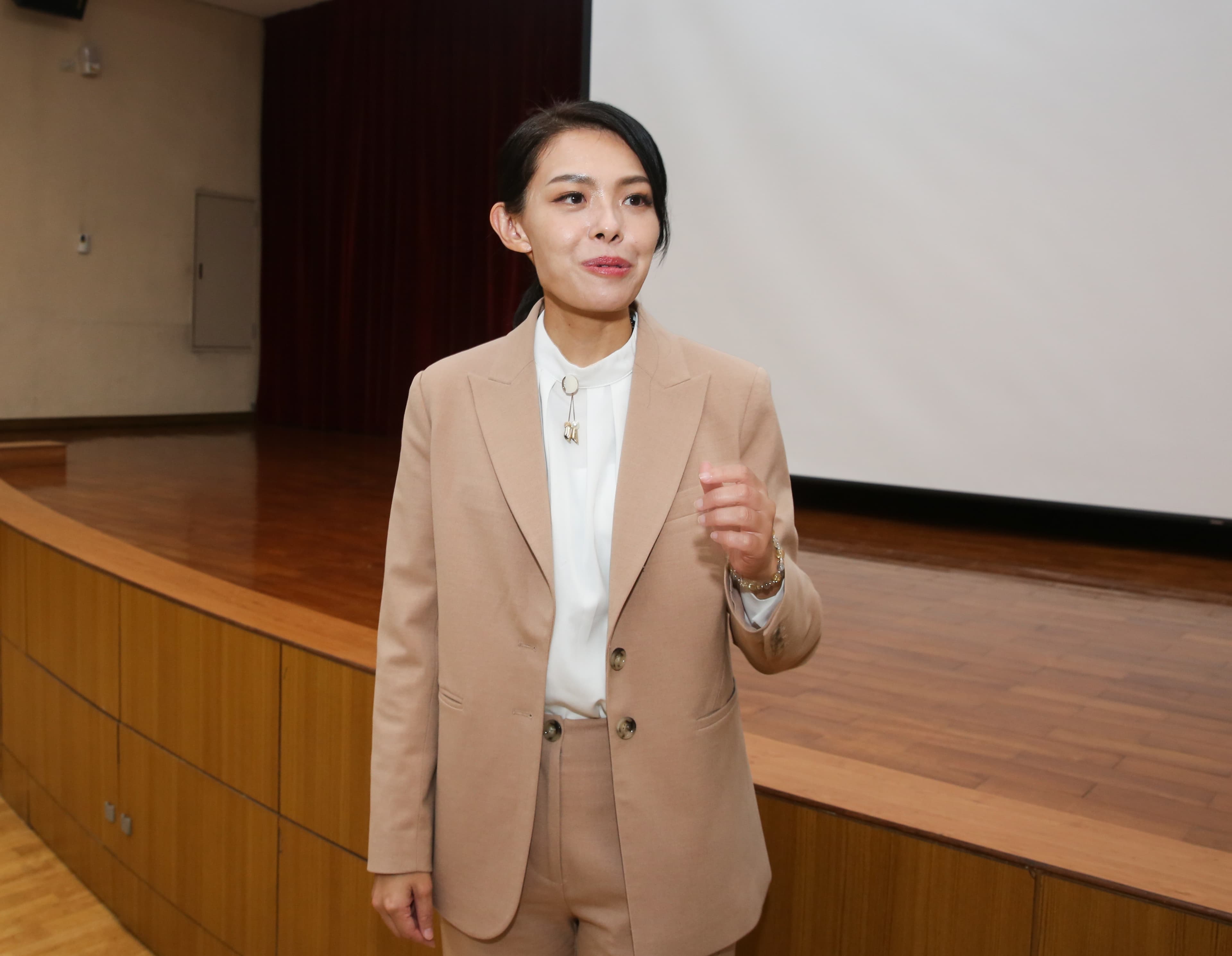 高虹安辛辛那提大學的博士論文也涉嫌侵權資策會報告。