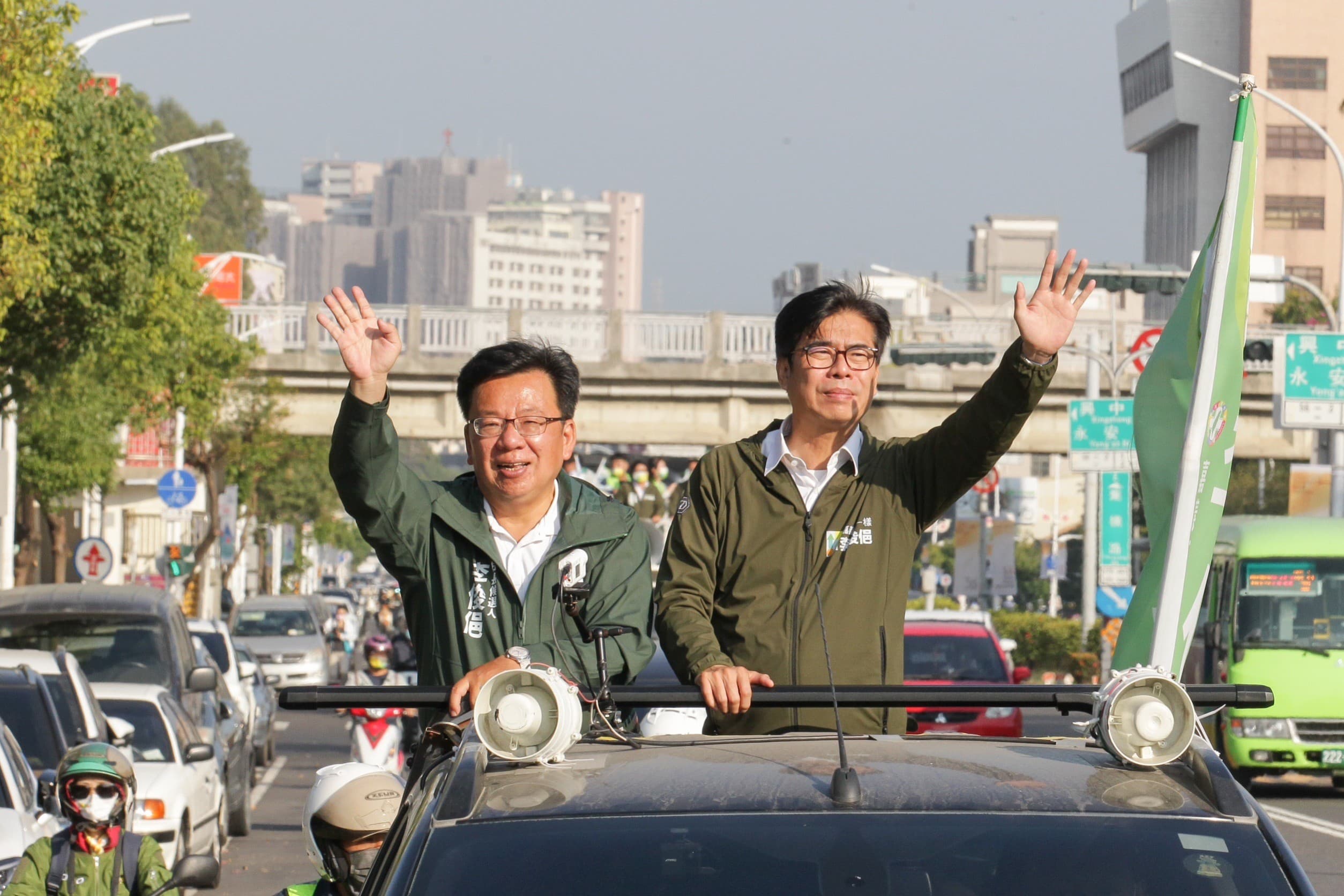 為聲援民進黨自家候選人李俊俋,民進黨代理黨主席陳其邁到嘉義幫忙助選。