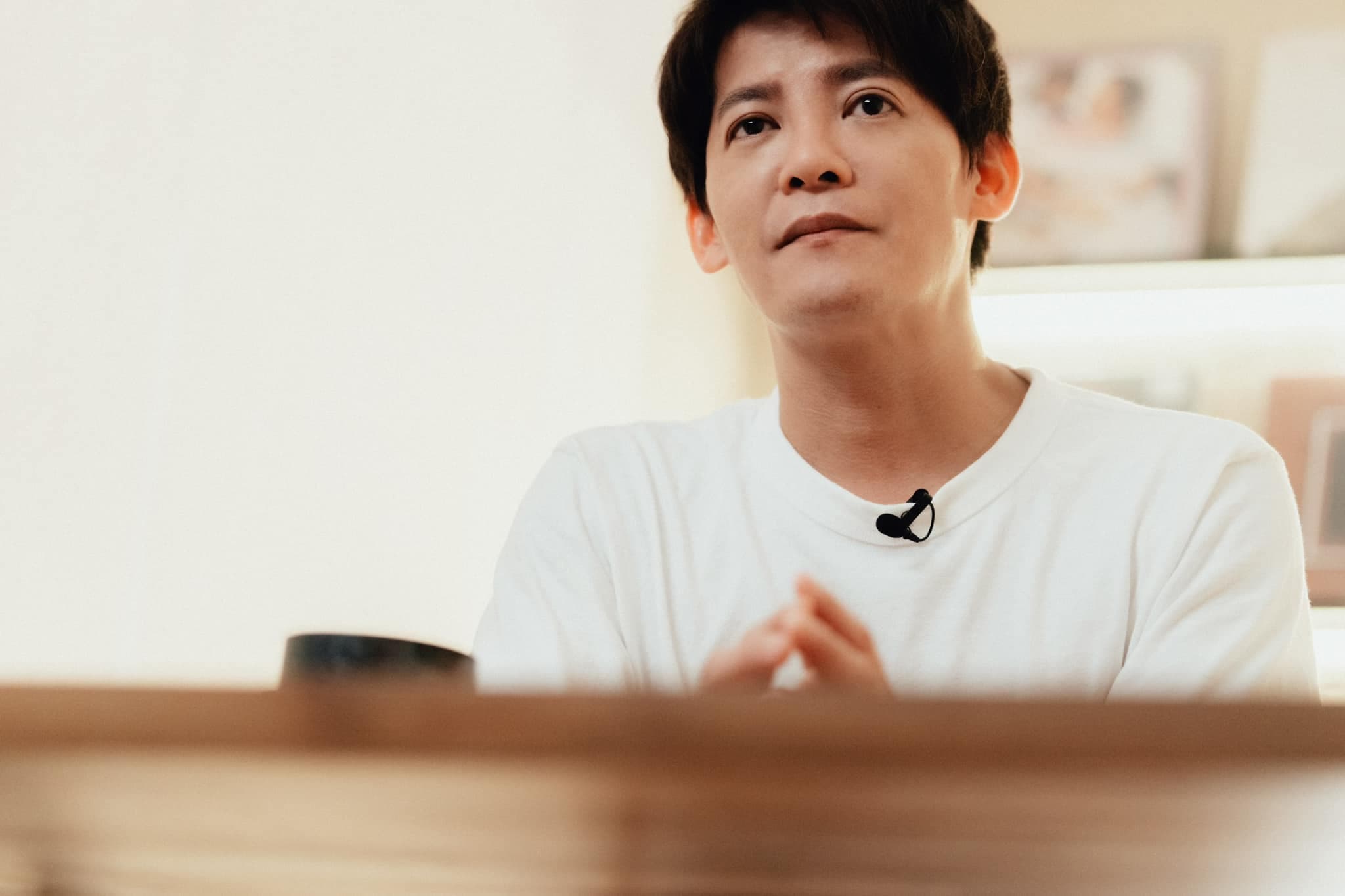 網友把廖科溢跟謝哲青(圖)拿來比較,但其他人認為「根本不同等級…」。(翻攝自謝哲青臉書)