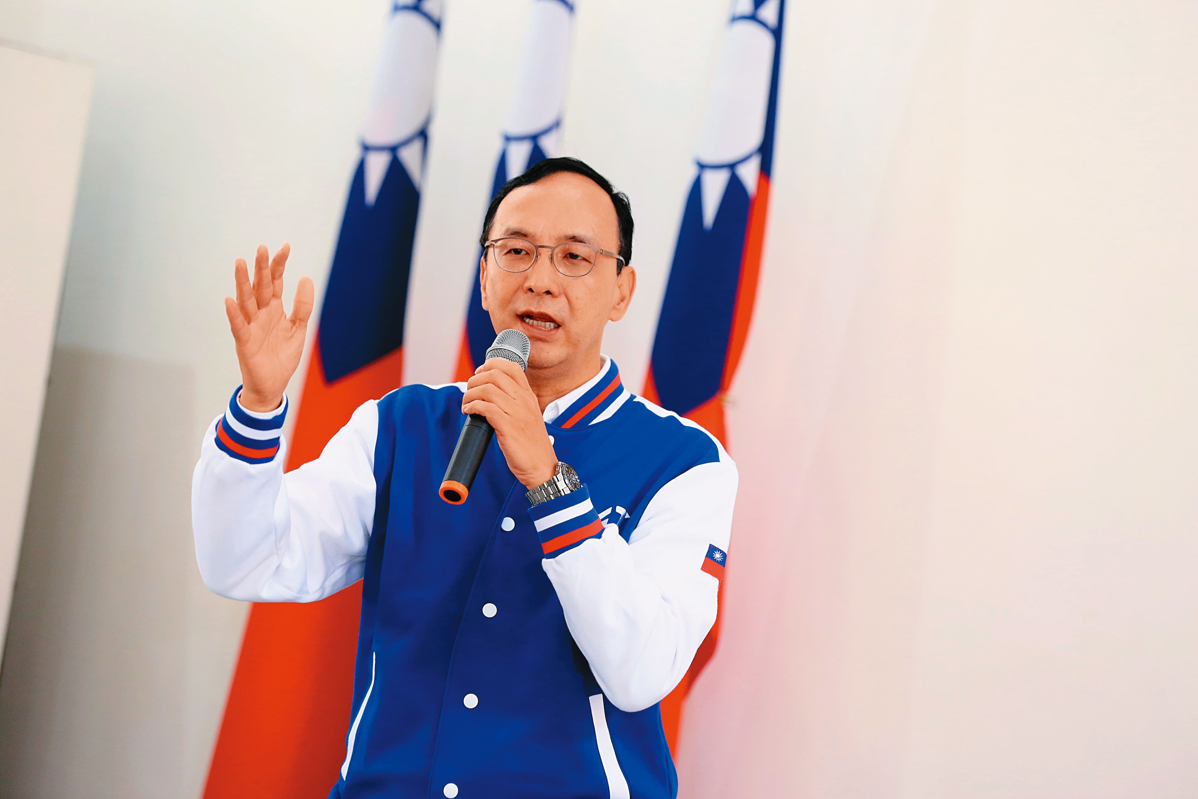 九合一選舉落幕,原提出「非綠陣營」的朱立倫,隨著藍營大勝,黨內藍白合聲浪降低。