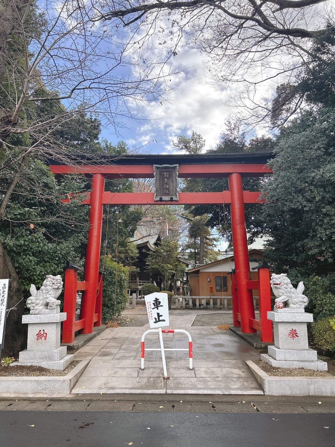 前鳥神社名稱的讀音就和日文「先取」近似,十分吉利。