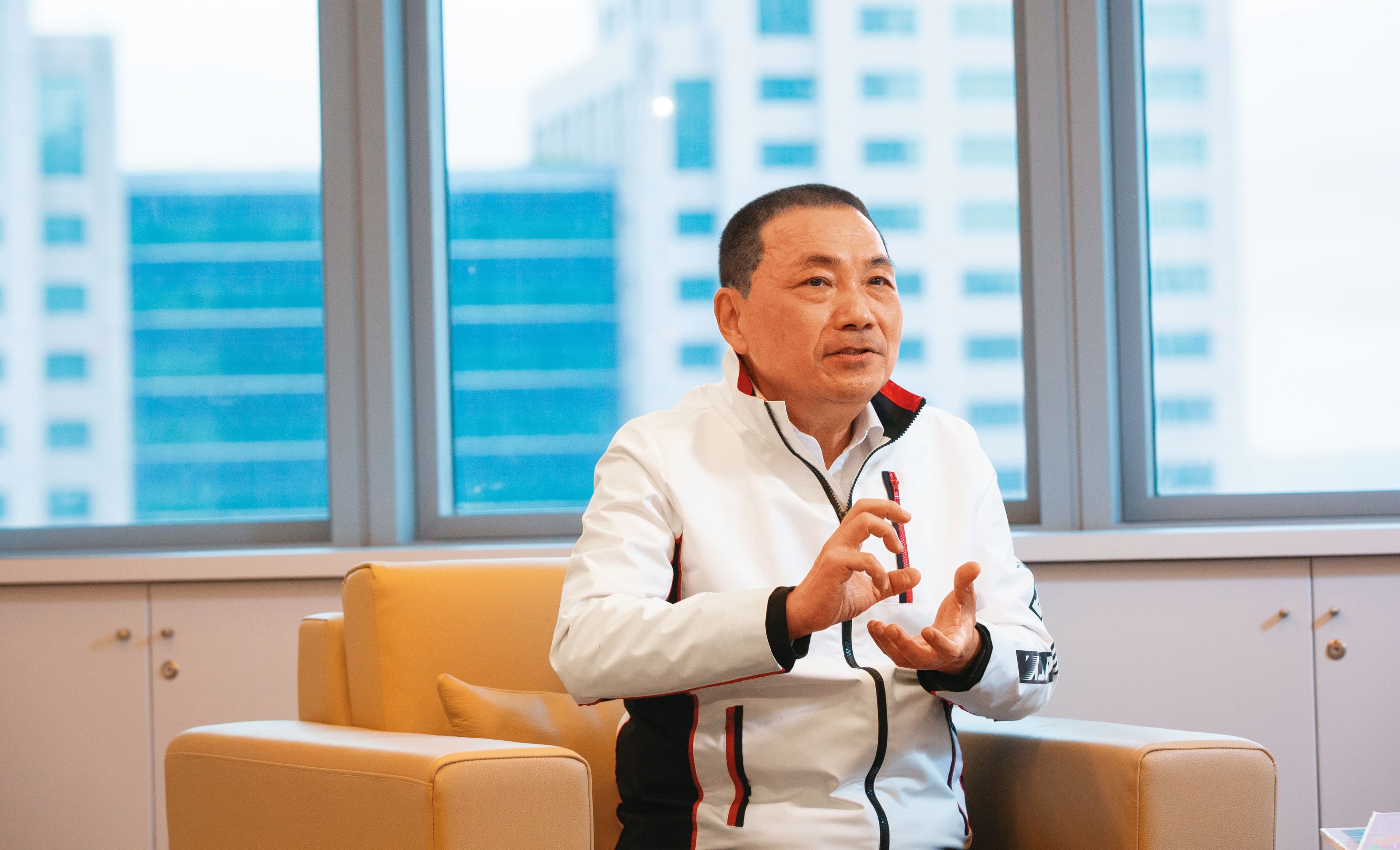 新北市長侯友宜提及辦案往事,特別感謝妻子的支持與包容。