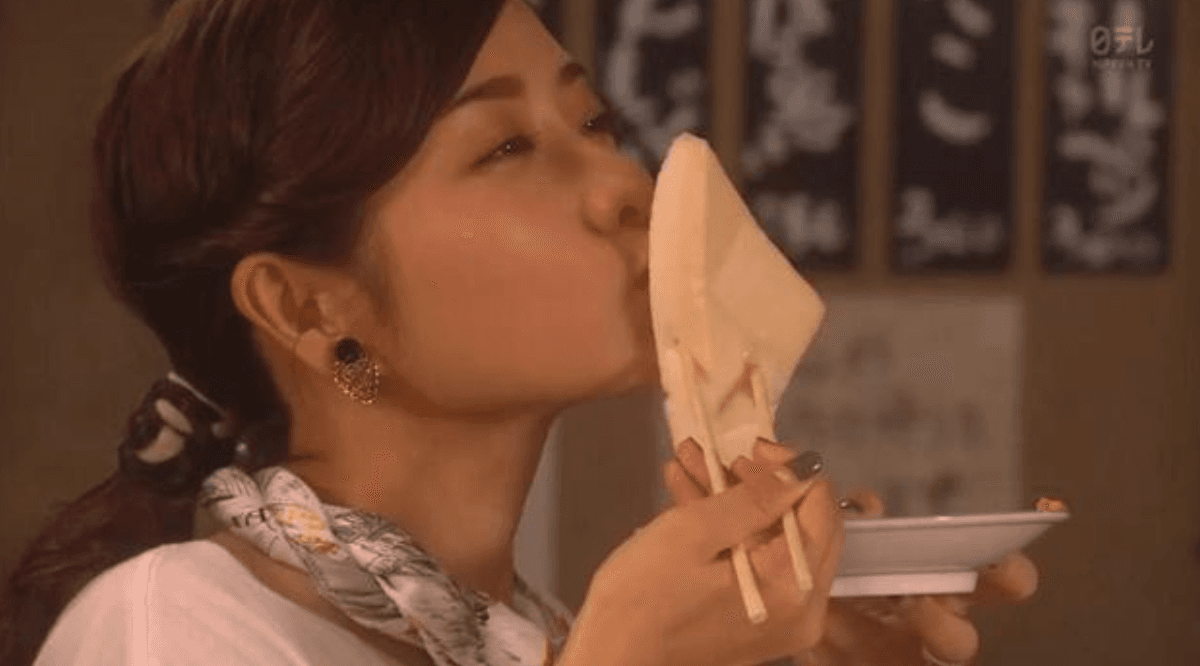 石原聰美吃什麼都好吃(心)(取自網路)