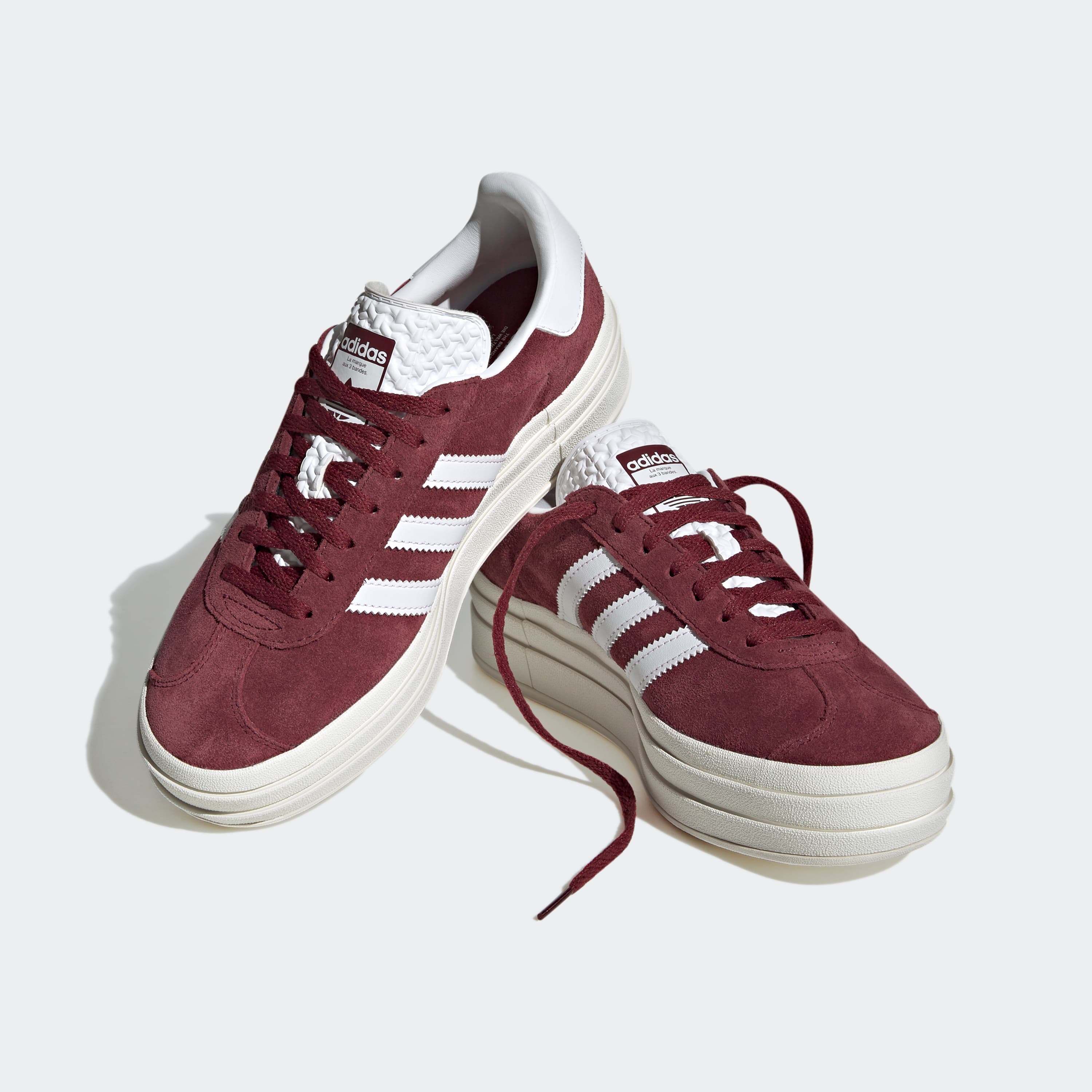 女款Gazelle Bold運動休閒鞋 NT$4,090 adidas Originals(adidas Originals提供)
