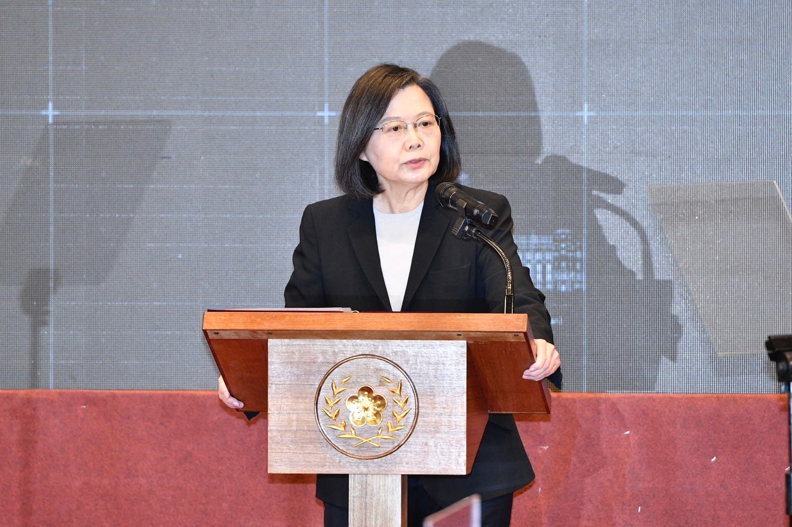 蔡總統強調役期延長是對於局勢變化而做的調整,全世界關心我們的國家都會看到我們對國防的重視和決心。