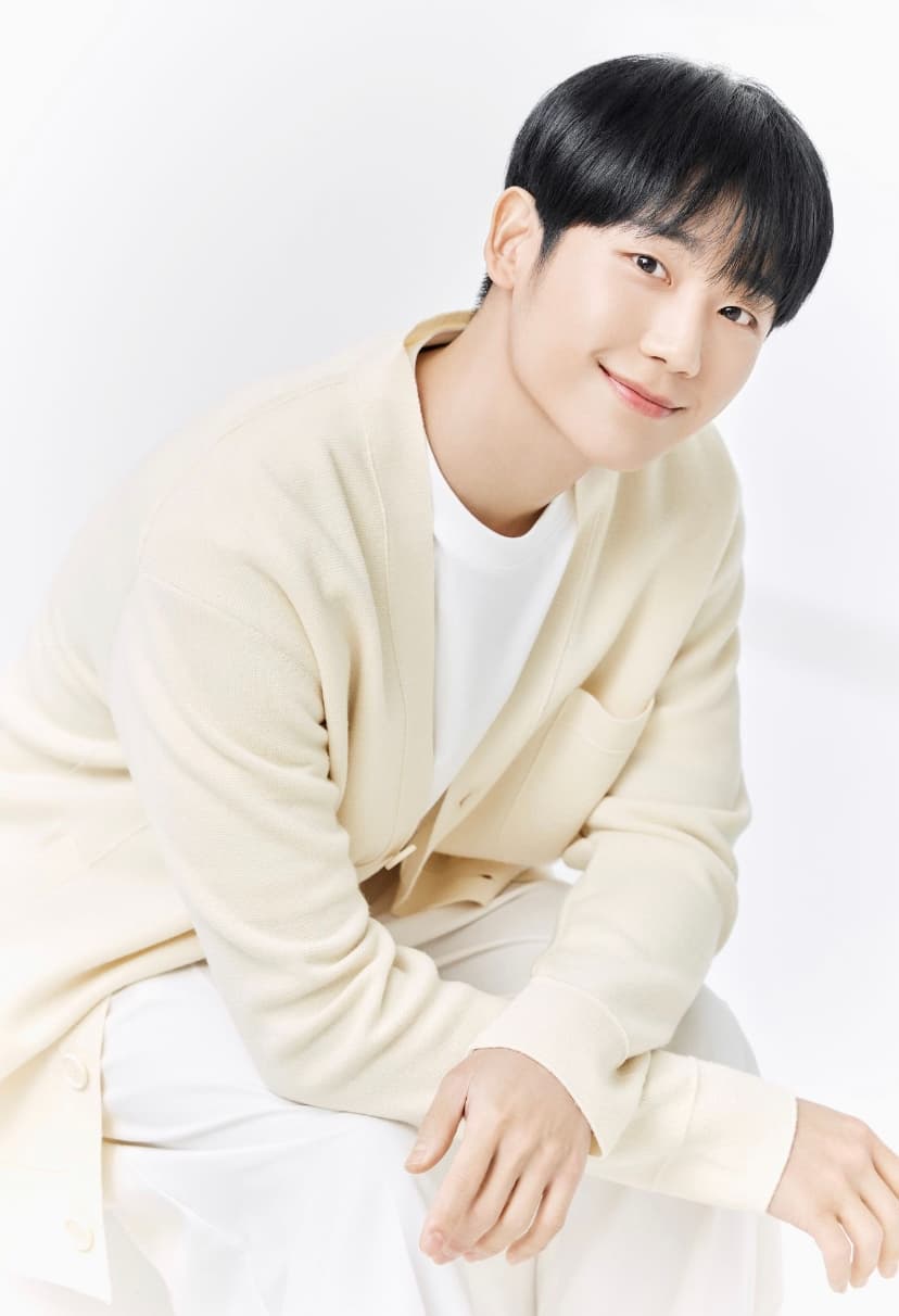 韓國人氣男星丁海寅睽違三年本週將炫風來台參與時尚活動。(FNC Entertainment提供)