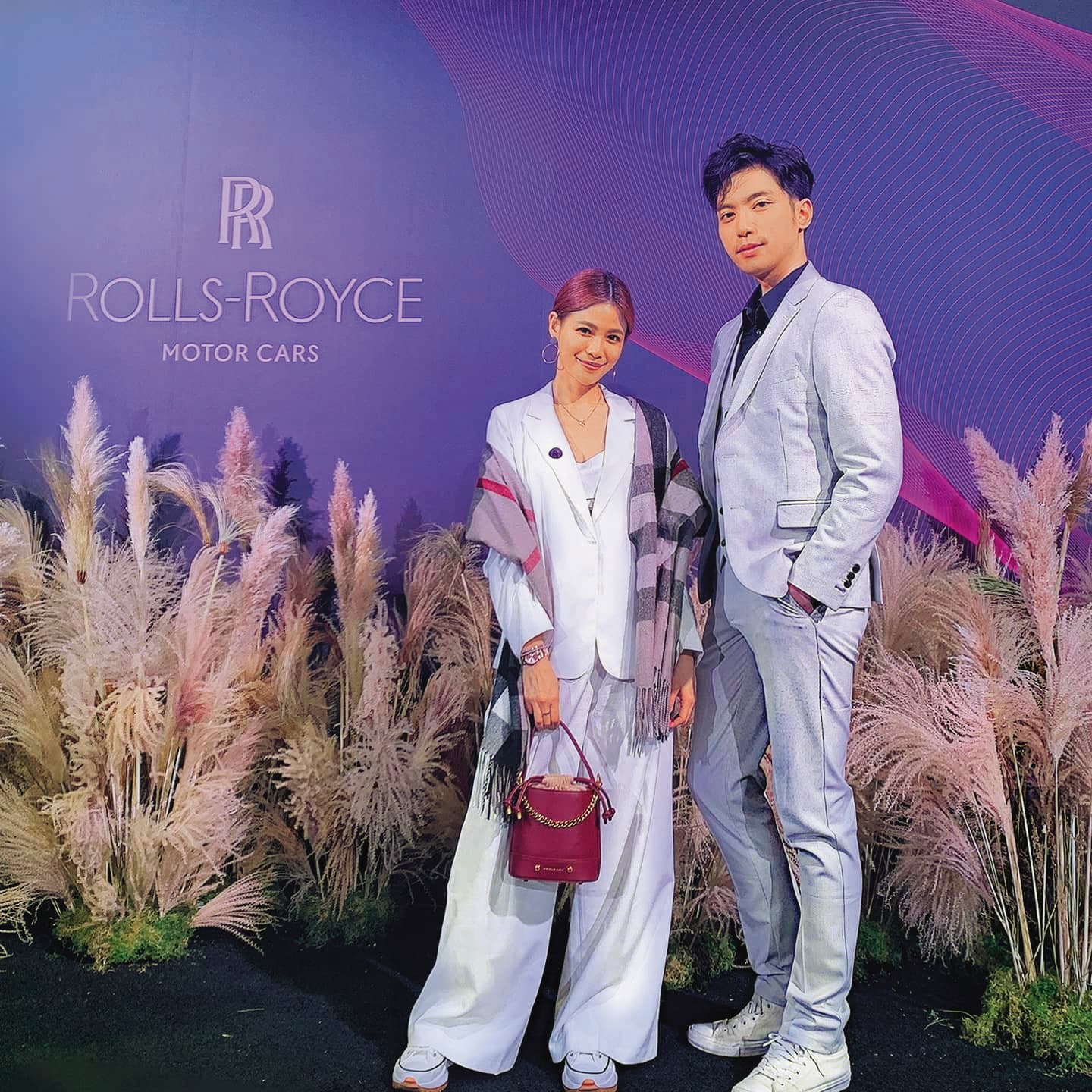 蘿莉塔(左)澄清戴偉智(右)並非富三代,還因為覺得結婚太花錢,今年頂多先登記和拍婚紗。(翻攝自戴偉智臉書)