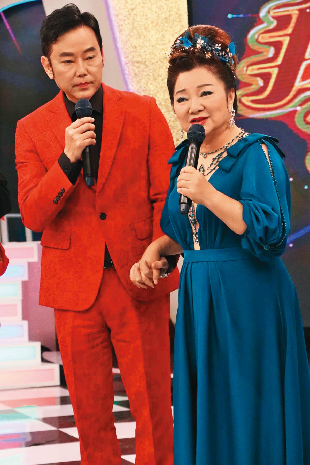 陽帆(左)入主《我愛冰冰Show》與白冰冰(右)默契極佳。(中視提供)