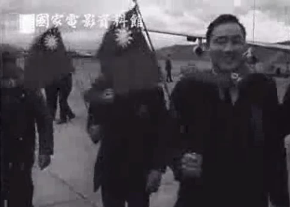 1954年的1月23日,中國志願軍被聯合國軍俘虜的戰俘不願回到中共統治,轉往由中華民國的台灣,被視為「反共義士」。(翻攝自典藏臺灣)