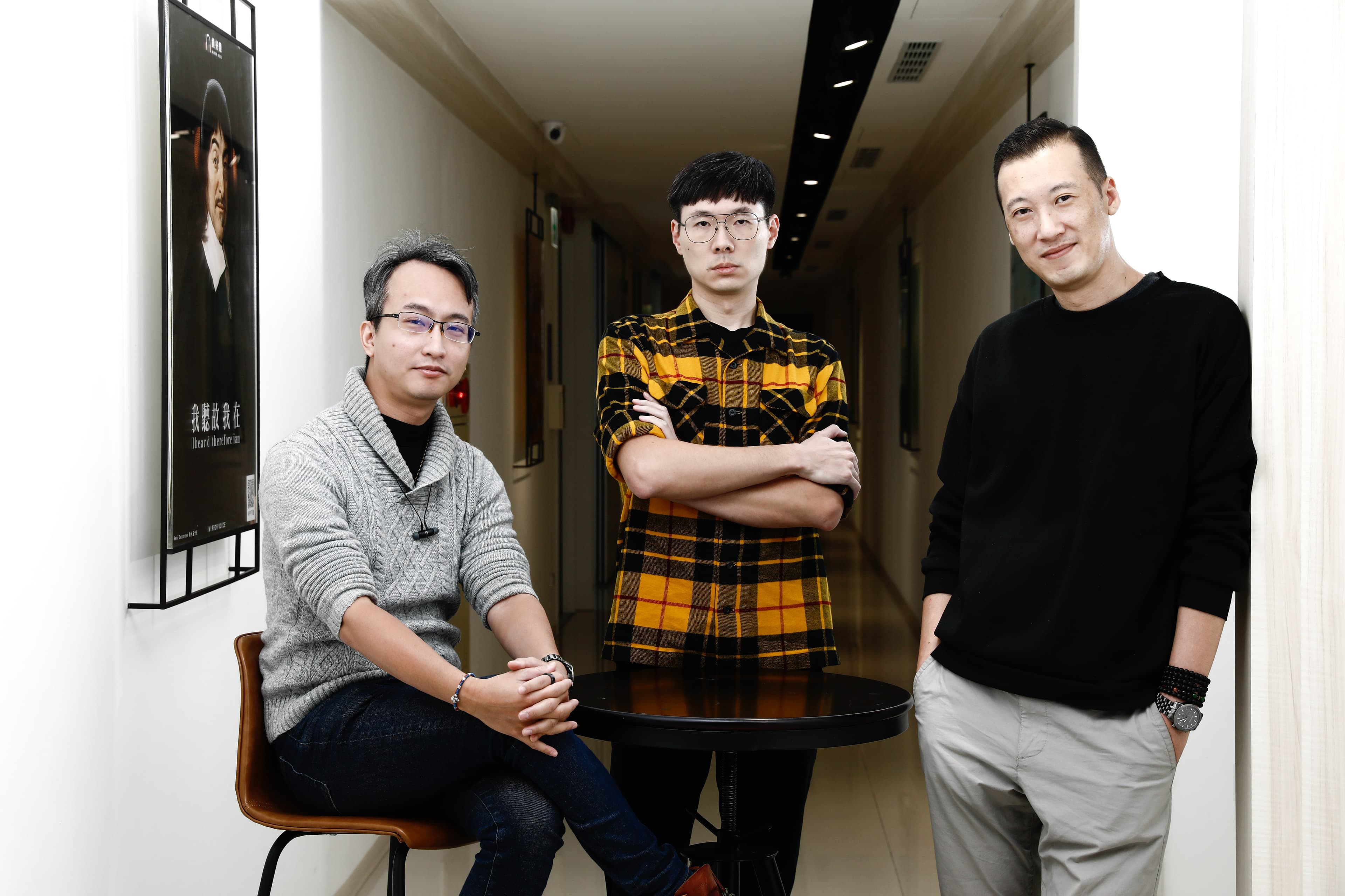 左起為Underscore共同創辦人暨《Aliisha》製作人林宏宇、王冠超，及發行商星宇互動娛樂全球平台事業處處長劉家安。