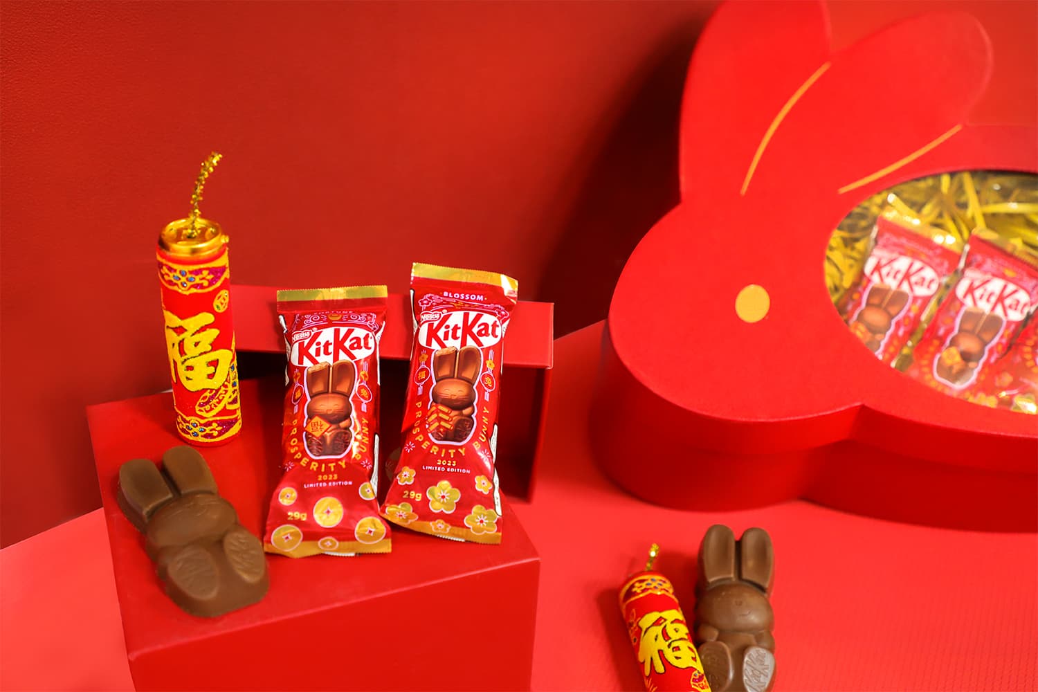 雀巢首次推出「奇巧KitKat幸運兔威化巧克力」,將巧克力外型設計為應景的可愛兔兔。(雀巢提供)