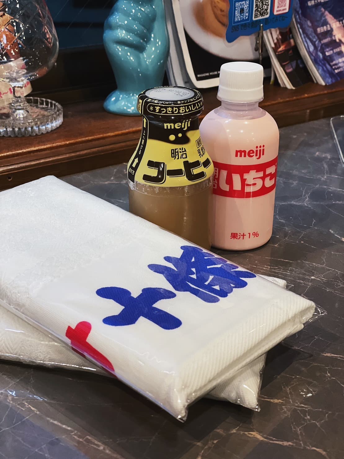 泡完湯再來風味罐牛奶是必須的,此外「十條湯」還有很多自製周邊商品催人敗家。