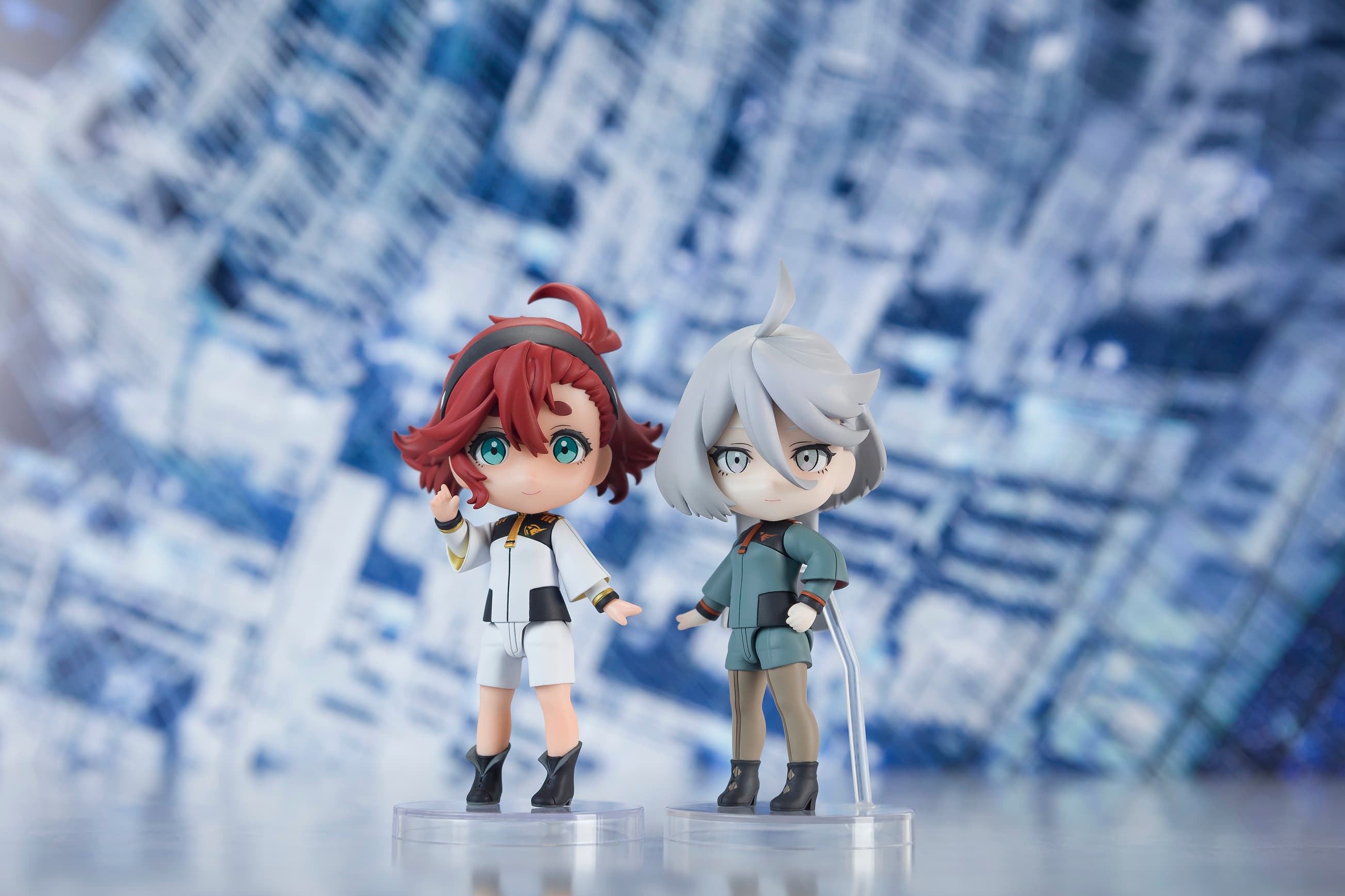 《水星的魔女》兩位主角的Figuarts mini公仔。（台灣萬代南夢宮提供）