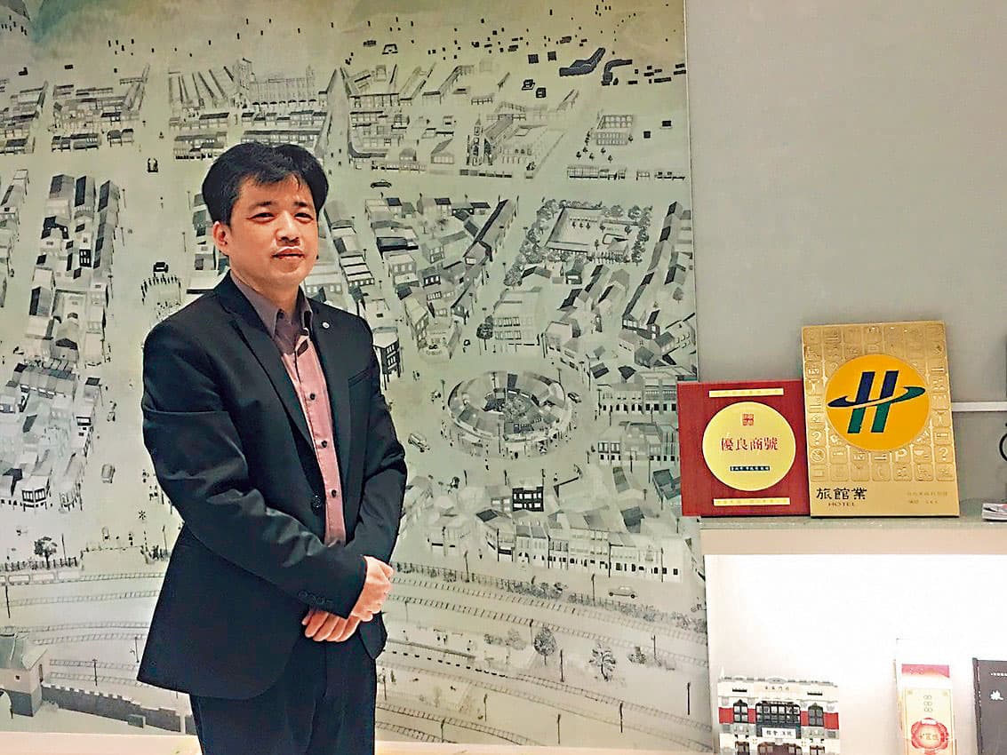 台北市旅館公會第十六屆理事長韋建華,去年五月被主管機關北市府社會局發函免職。(聯合知識庫)