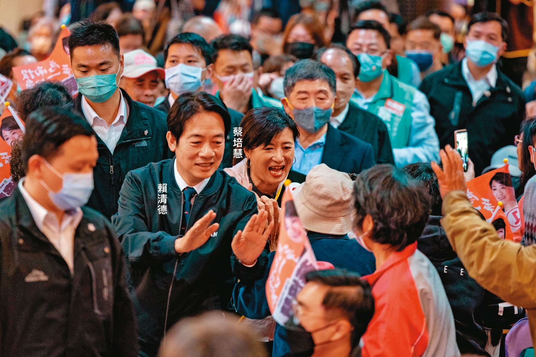 賴清德近日赴南投替黨籍立委補選候選人蔡培慧輔選;補選後他將展開一系列與青年對話的行動。(翻攝賴清德臉書)