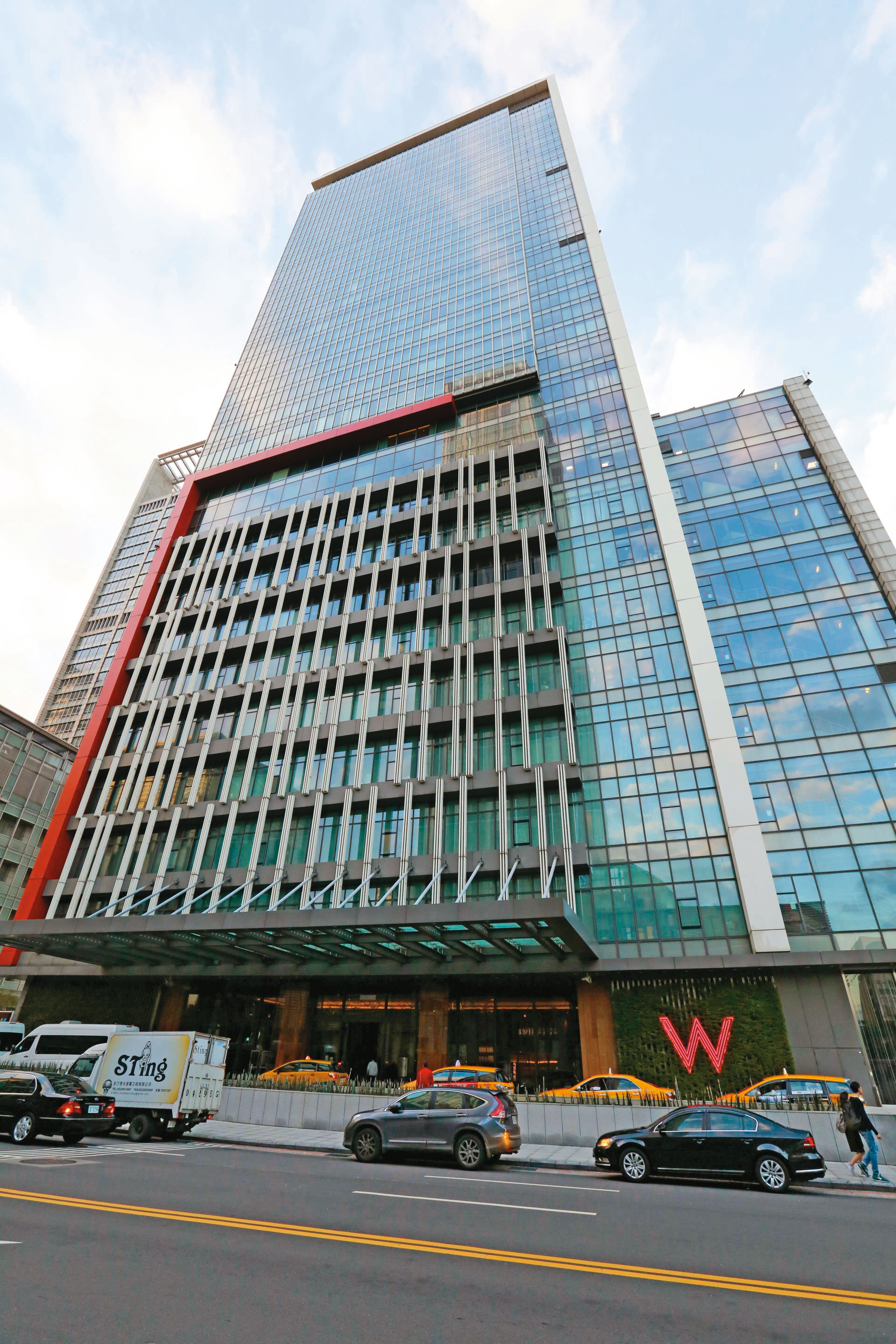 謝志樂對吃及用餐環境都很挑剔,他最喜歡到W飯店的酒吧或中餐廳吃飯,意外在台認識女大生當女友。